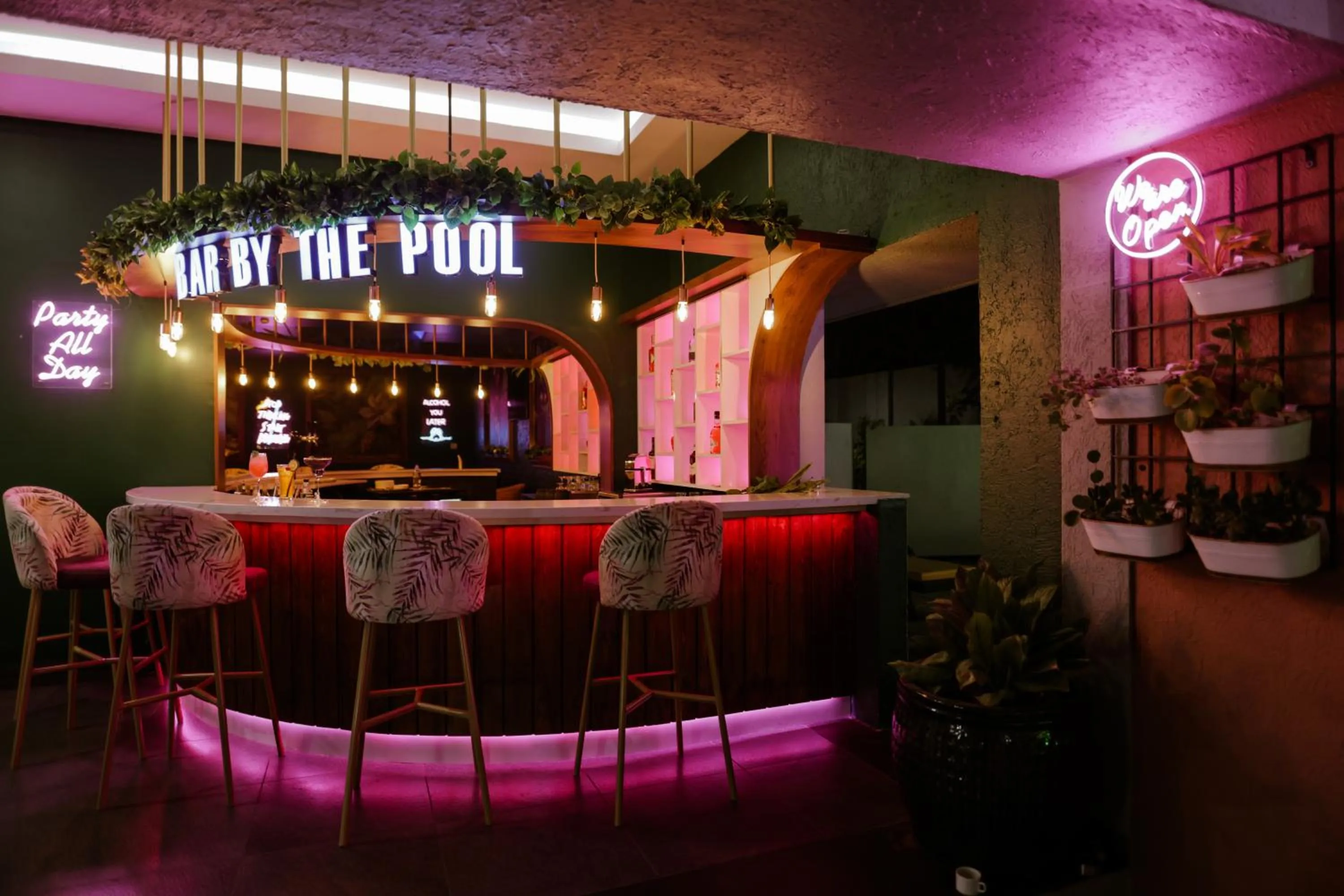 Lounge or bar in Wonderla Resort