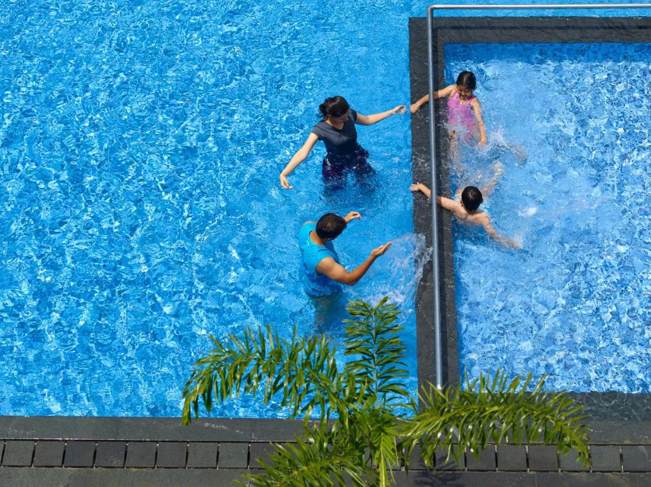 Swimming pool in Wonderla Resort