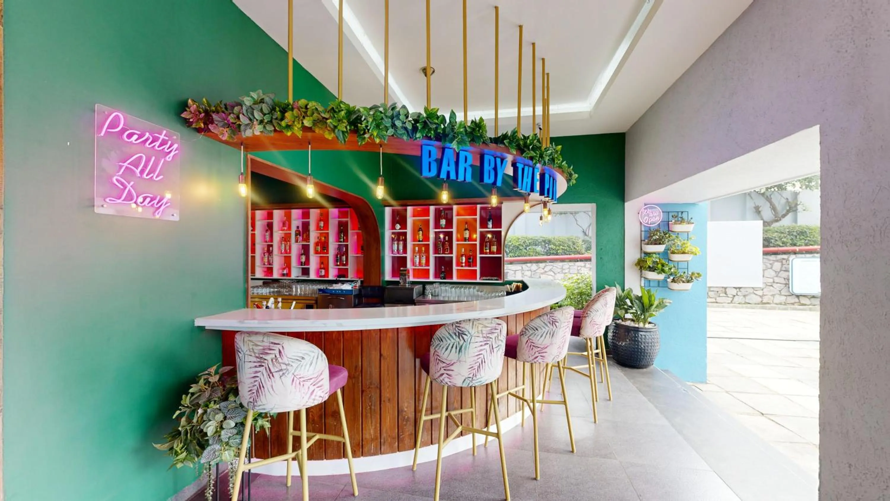 Lounge or bar in Wonderla Resort