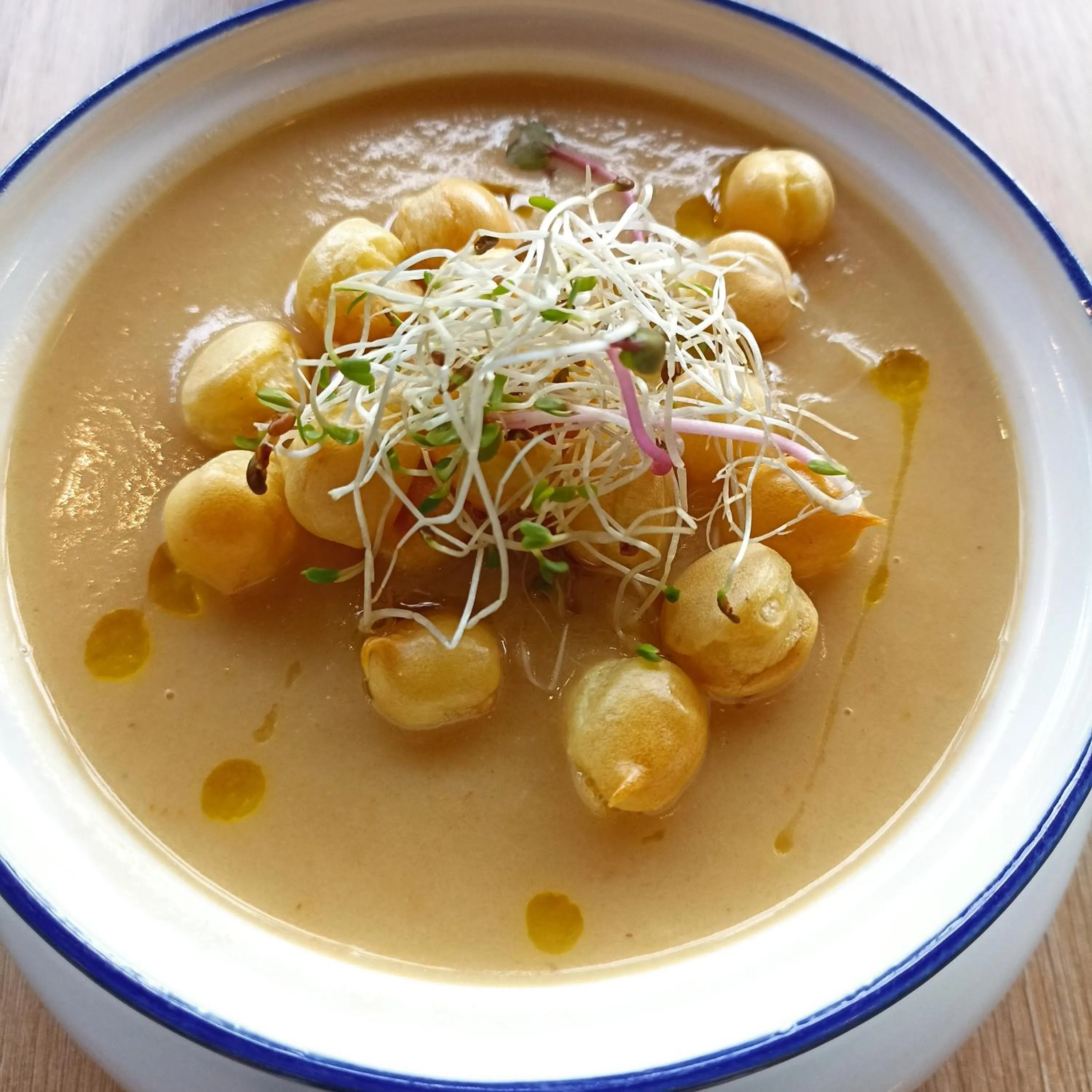 Restaurant/places to eat in Arche Residence Łódź