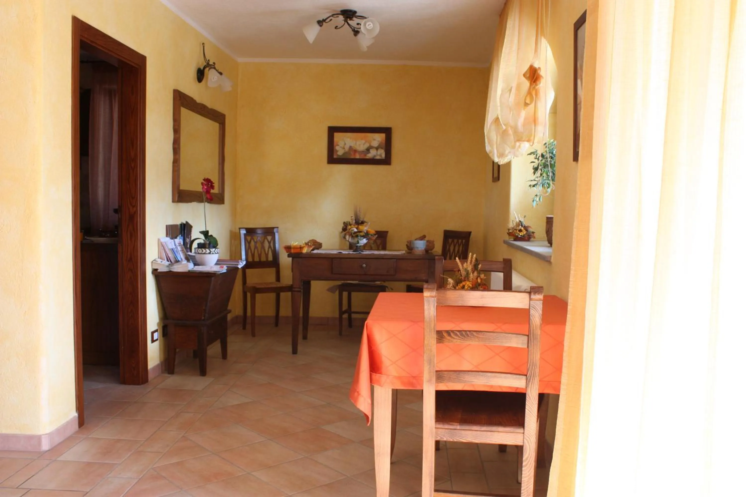 Decorative detail in Affittacamere Les Noyers