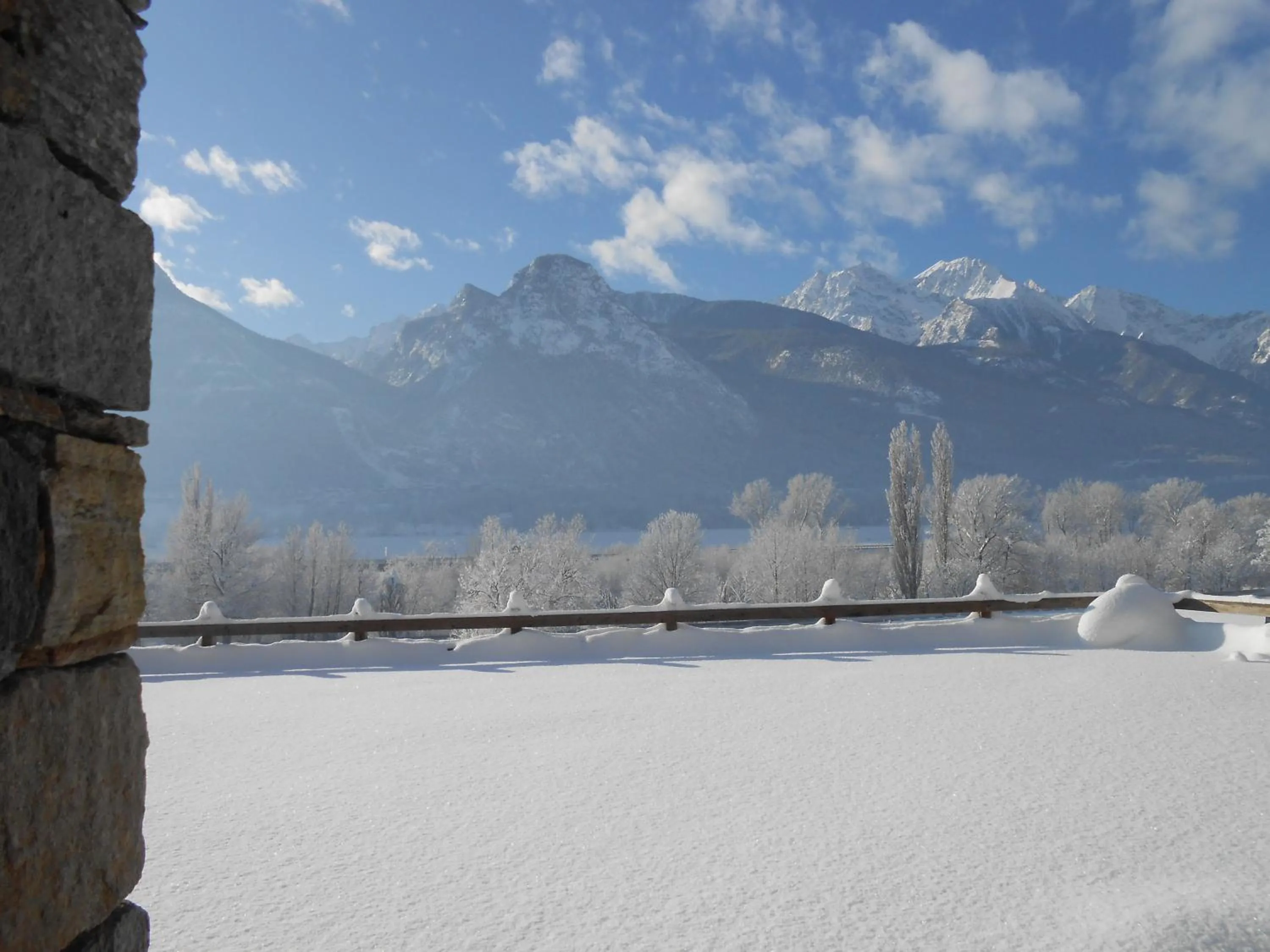 Winter in Affittacamere Les Noyers
