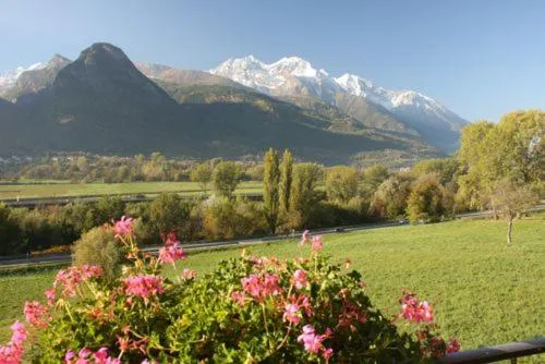Mountain view in Affittacamere Les Noyers