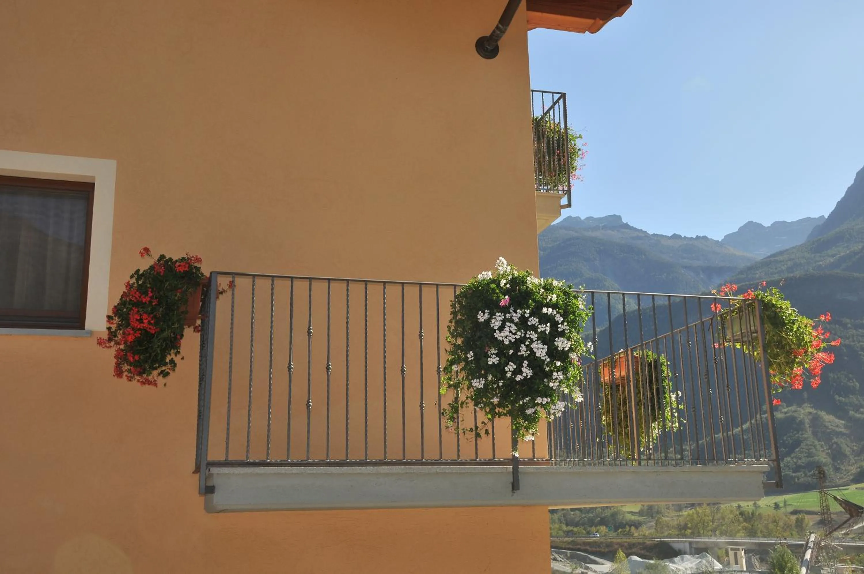 Property building in Affittacamere Les Noyers