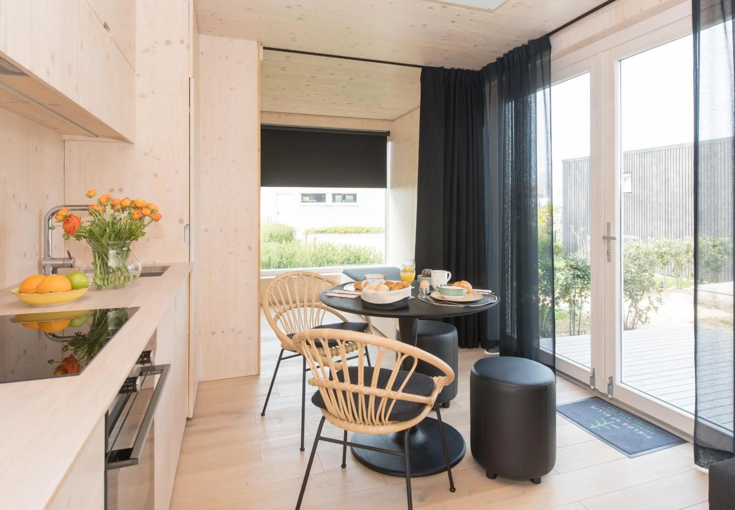 Dining area in Fields of Ellis