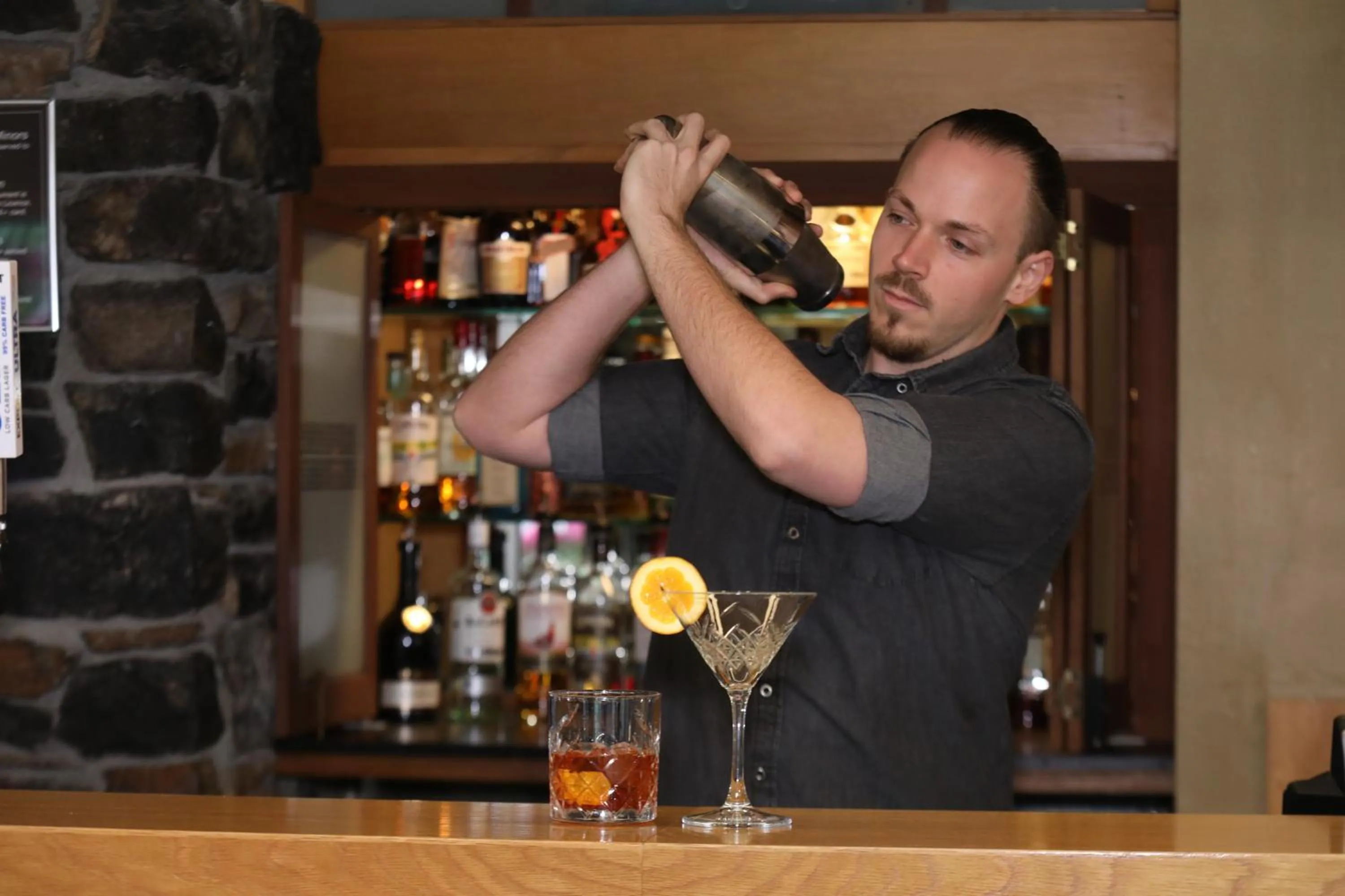 Lounge or bar in Dunedin Leisure Lodge - Distinction