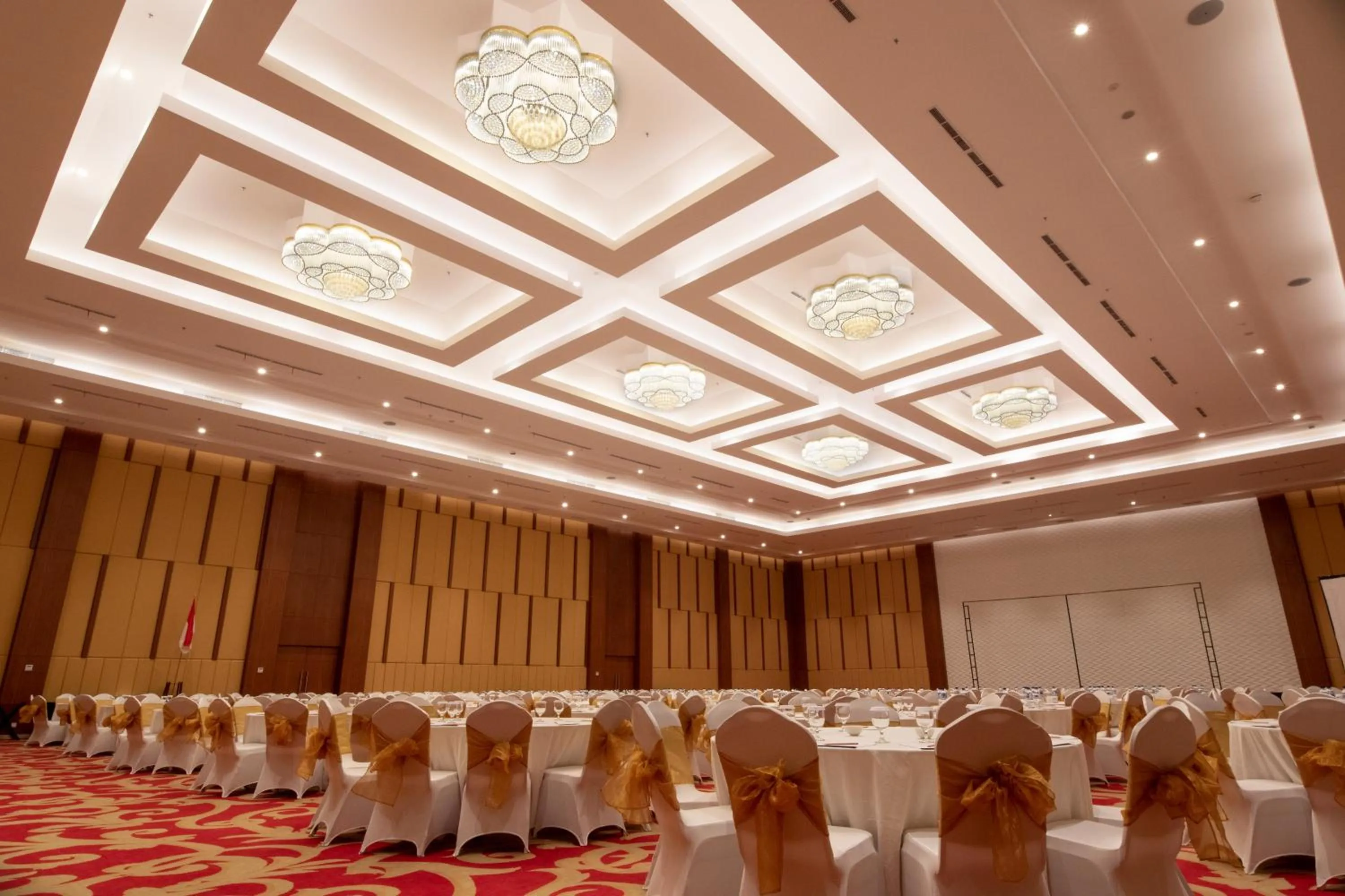 Banquet/Function facilities in Avenzel Hotel & Convention Cibubur