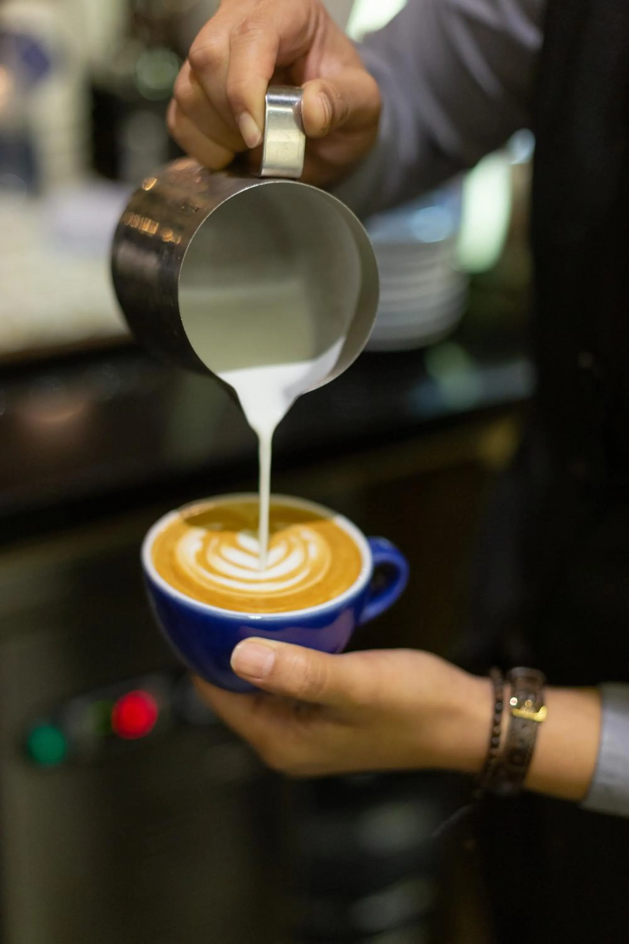 Restaurant/places to eat in Avenzel Hotel & Convention Cibubur