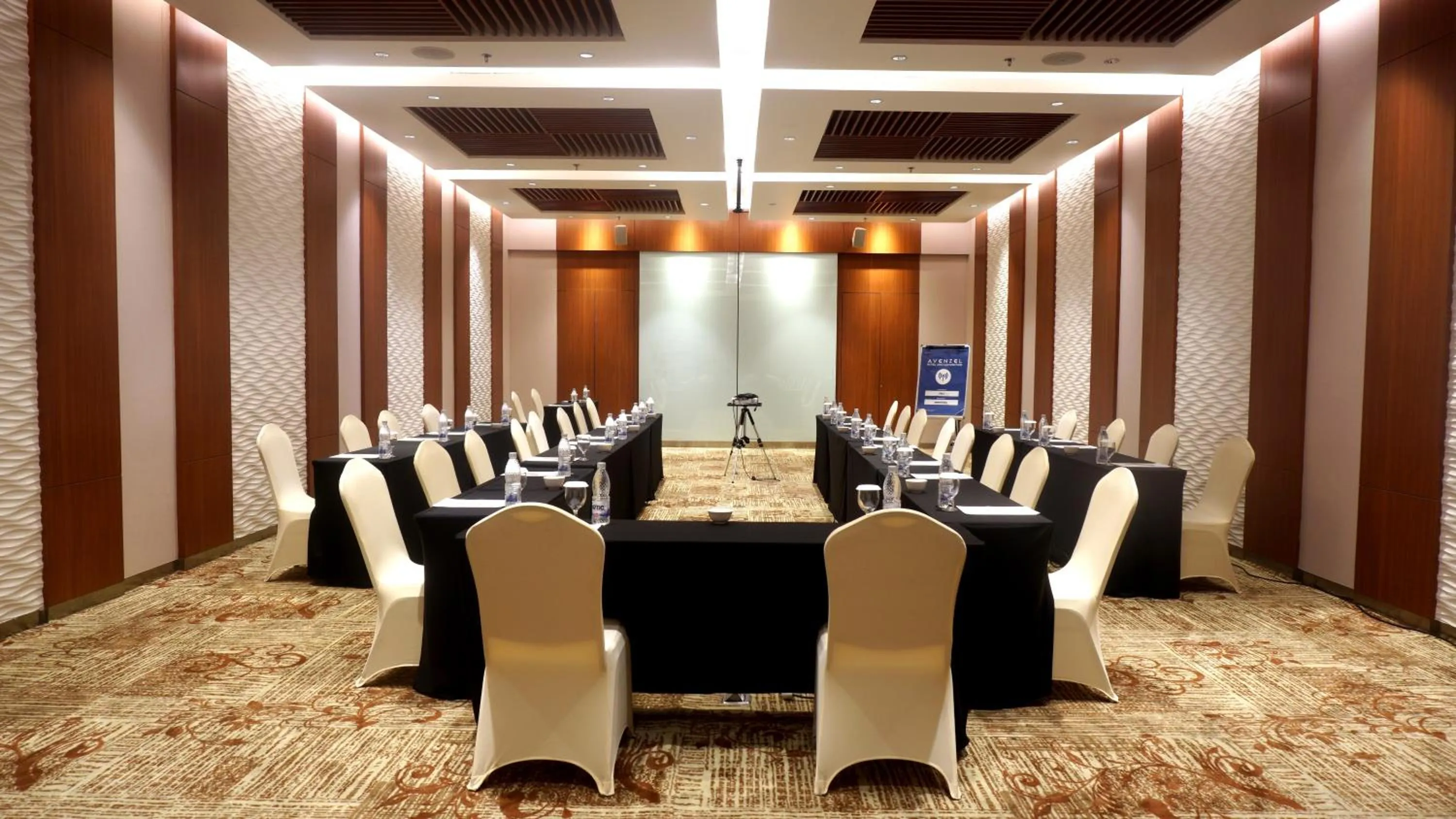 Meeting/conference room in Avenzel Hotel & Convention Cibubur