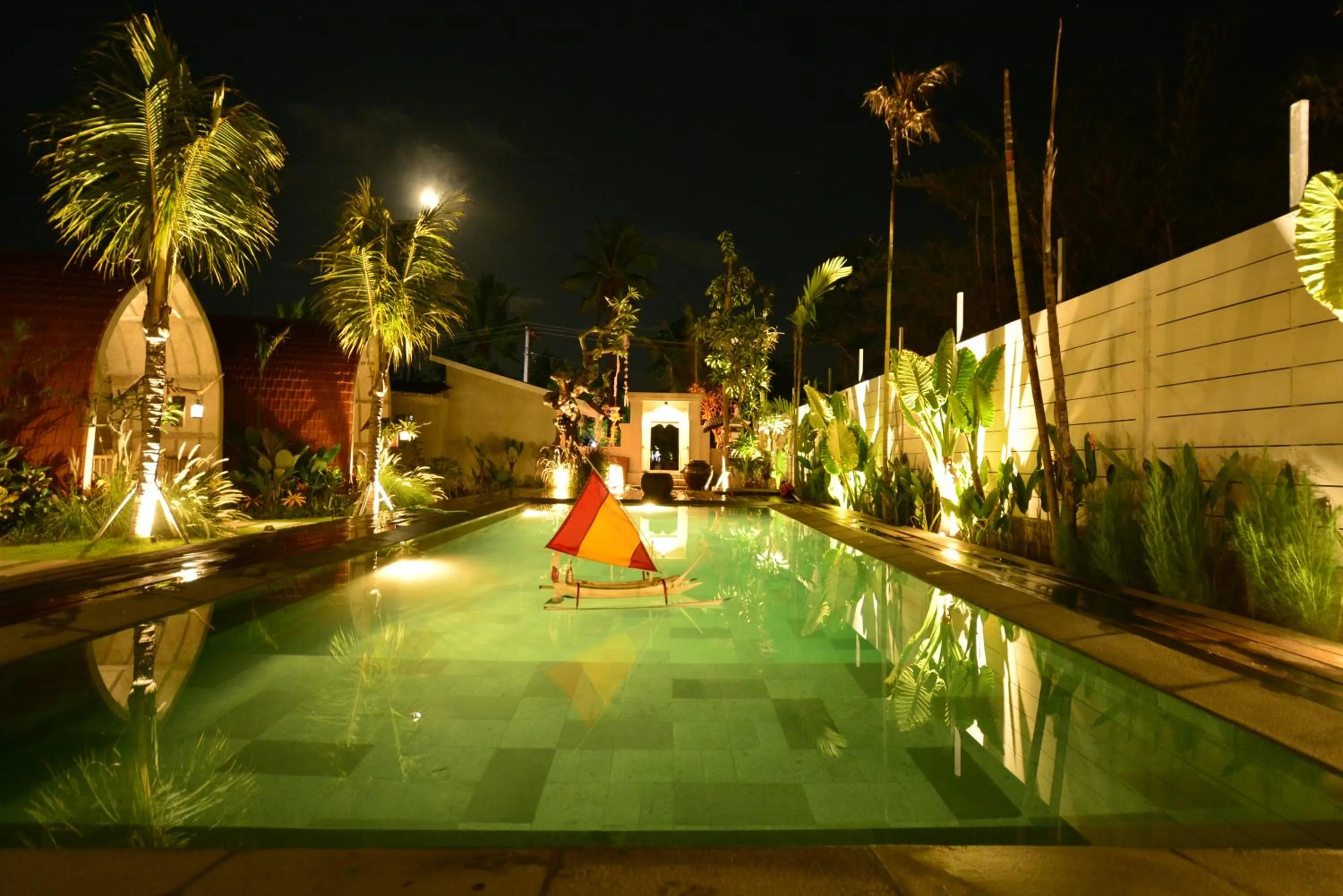 Night in Kompyang Cottage