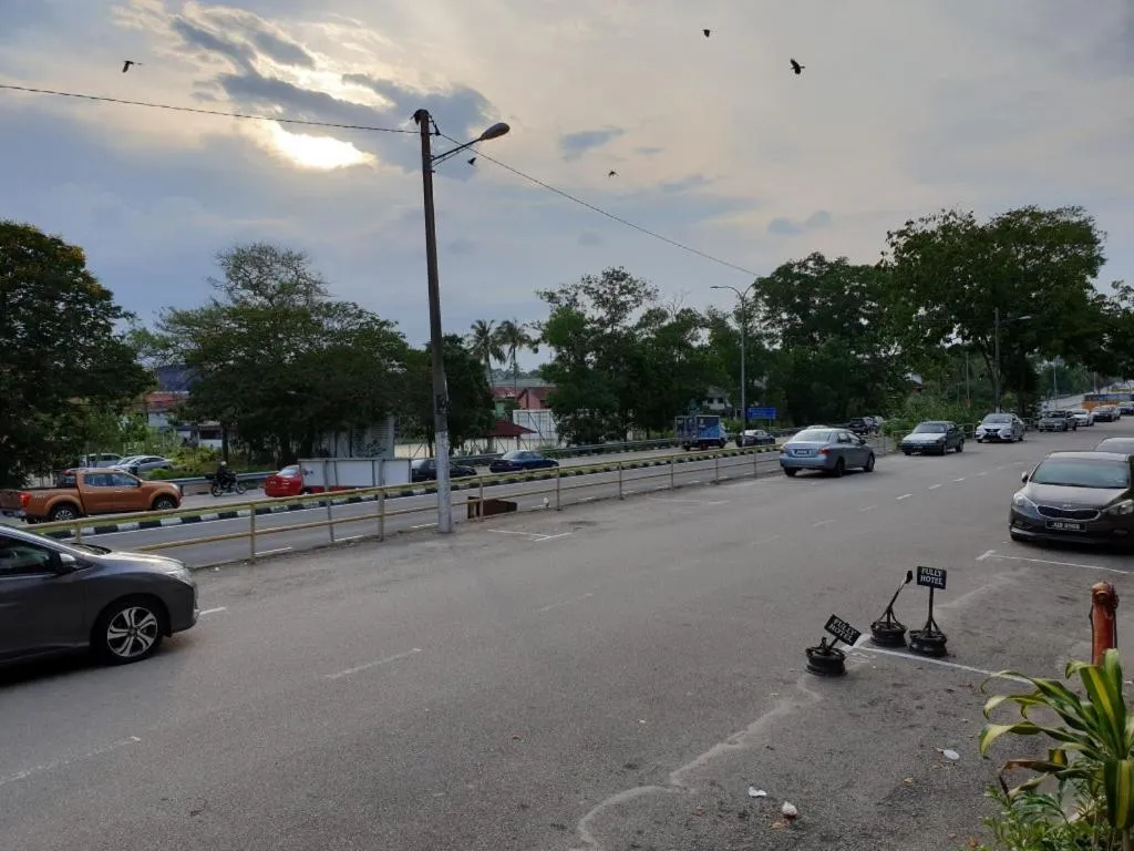Street view in FULLY HOTEL JOHOR JAYA
