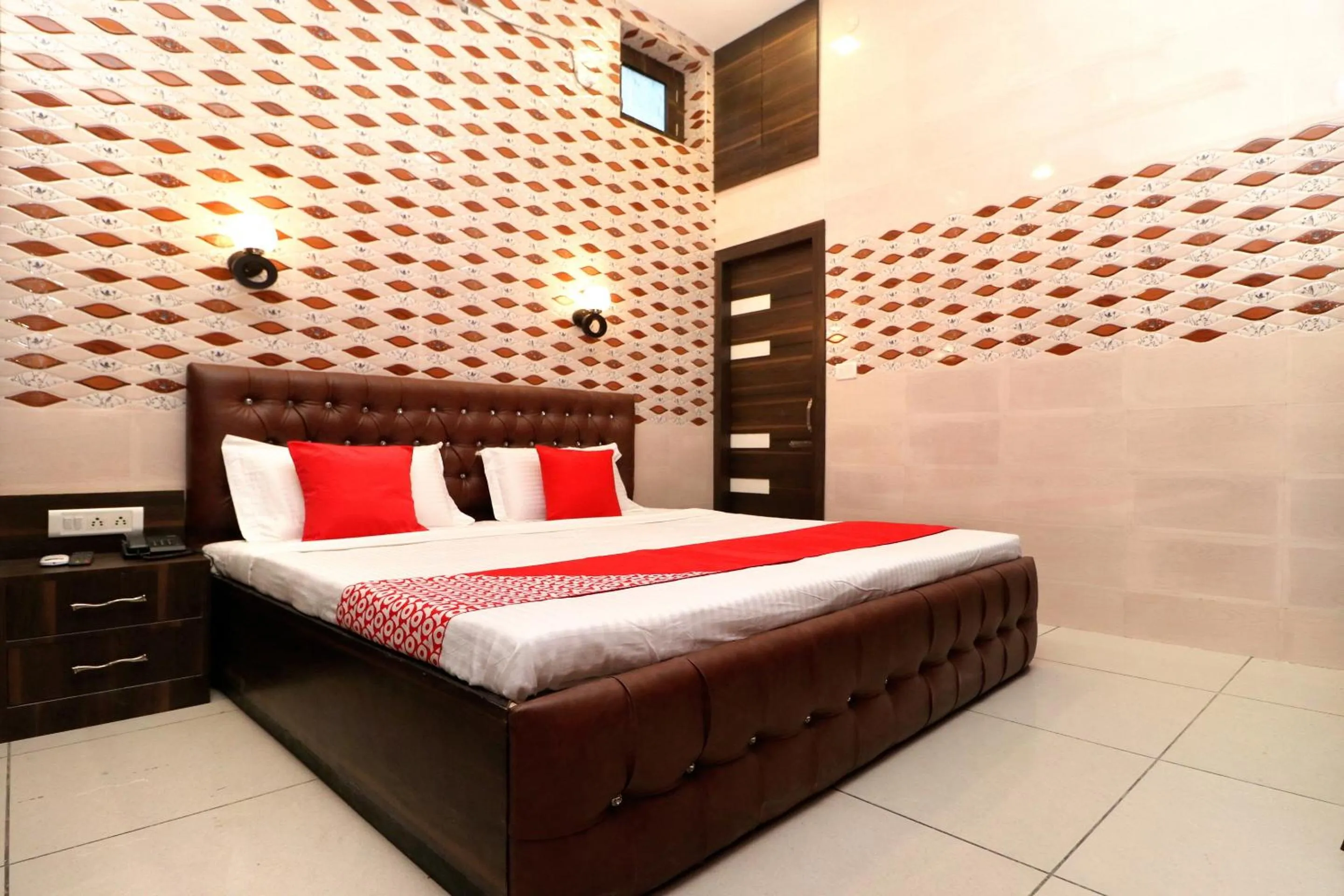 Bedroom, Bed in Hotel O Max