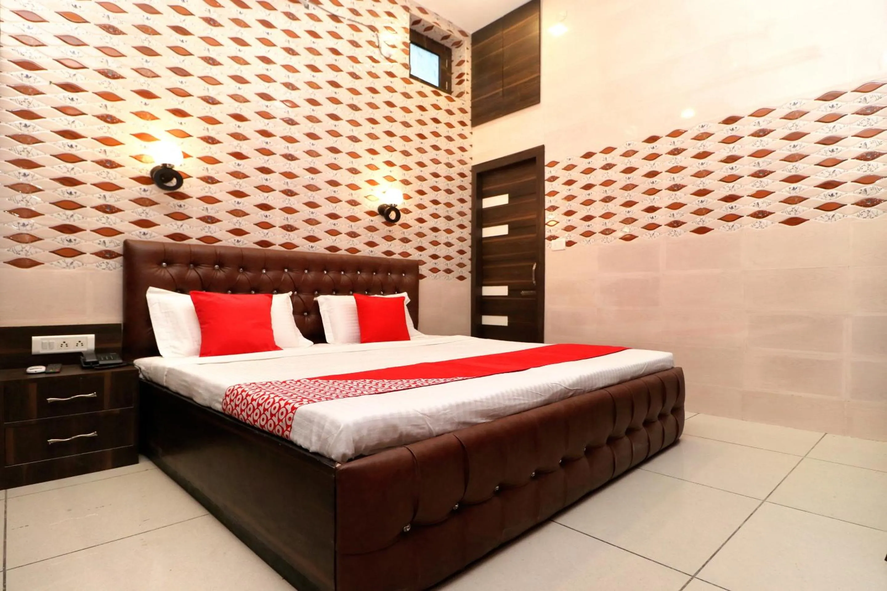 Bedroom, Bed in Super Hotel O Max