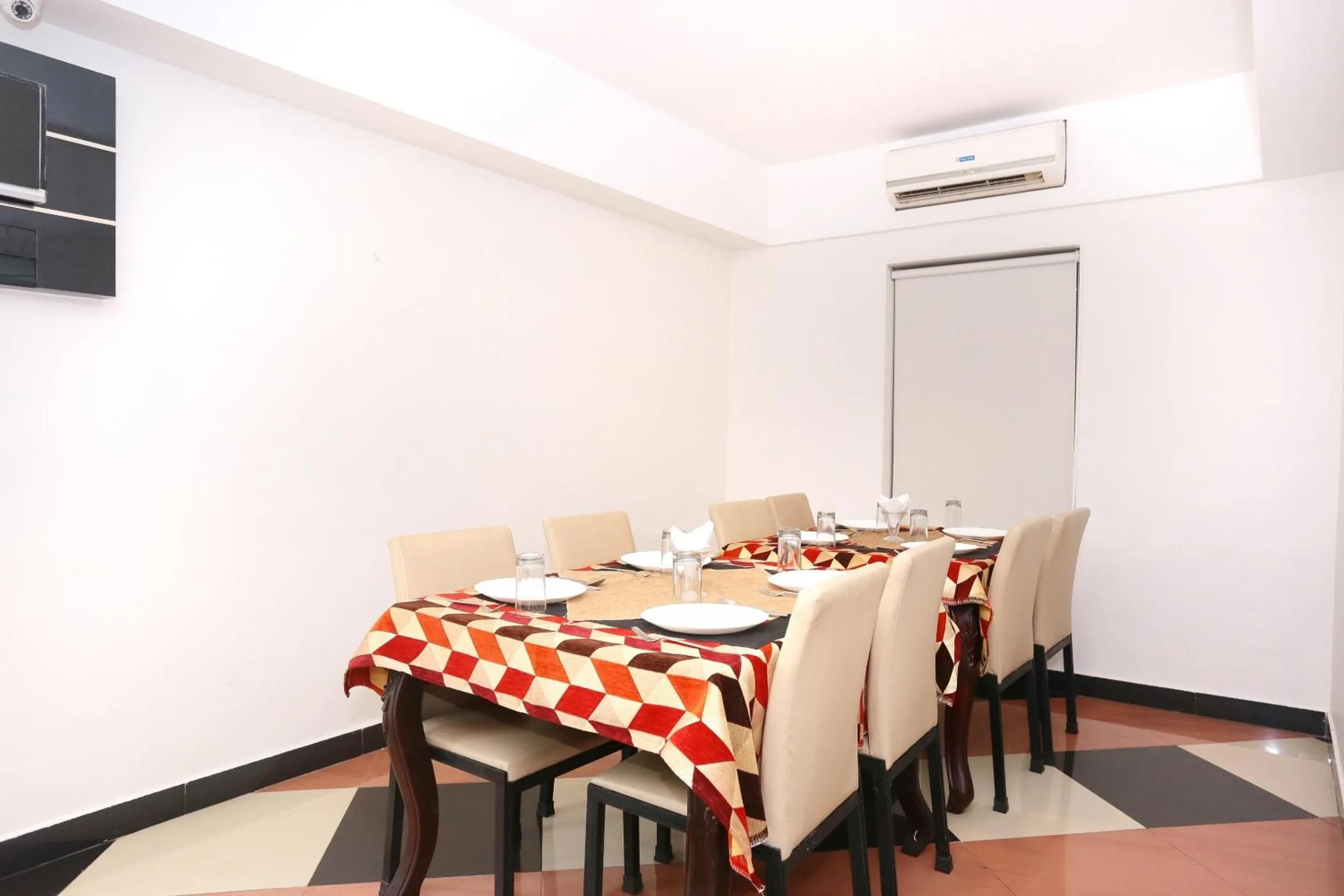 Facade/entrance in Townhouse Dona Castle