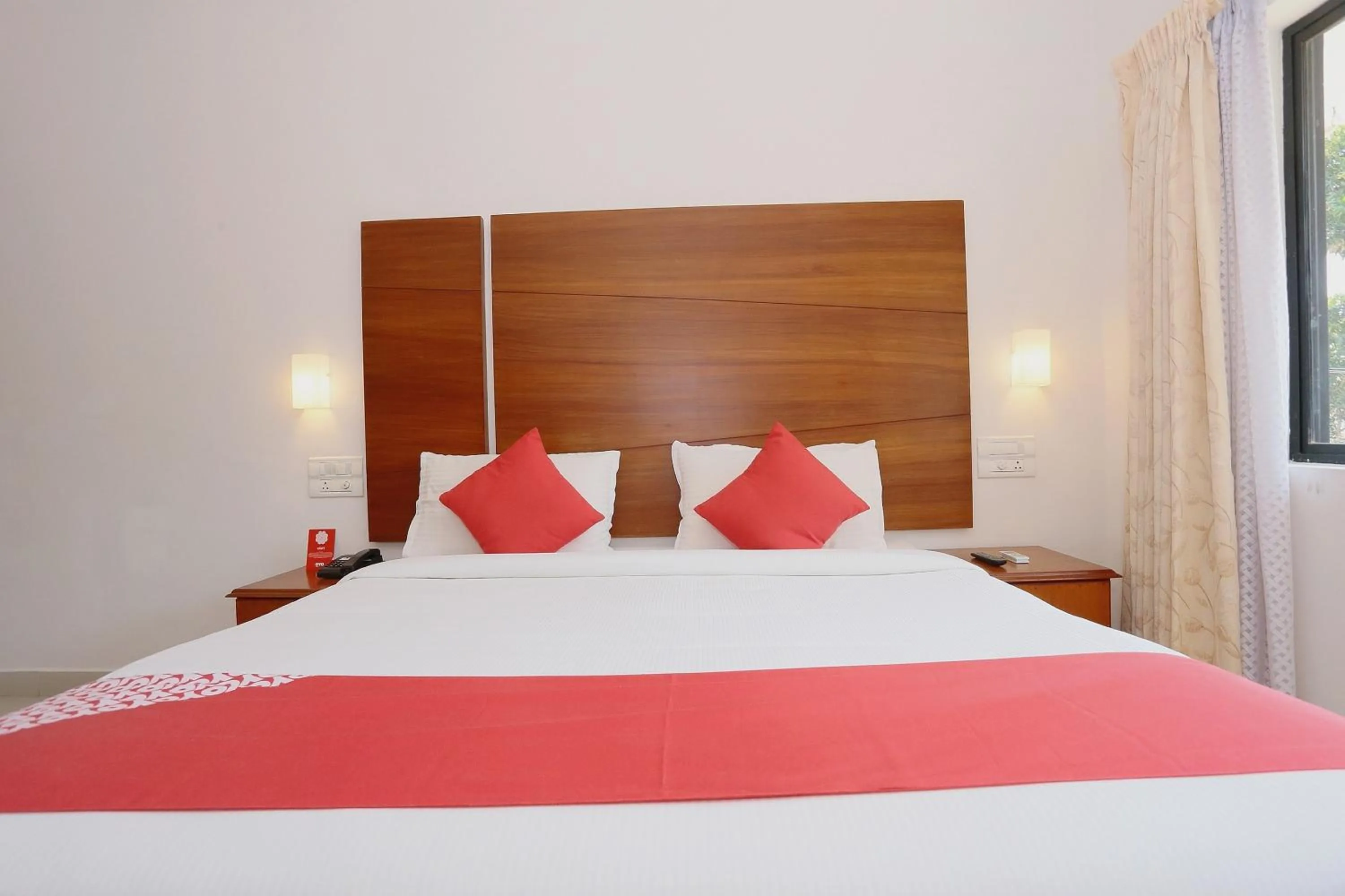 Bedroom, Bed in Townhouse Dona Castle