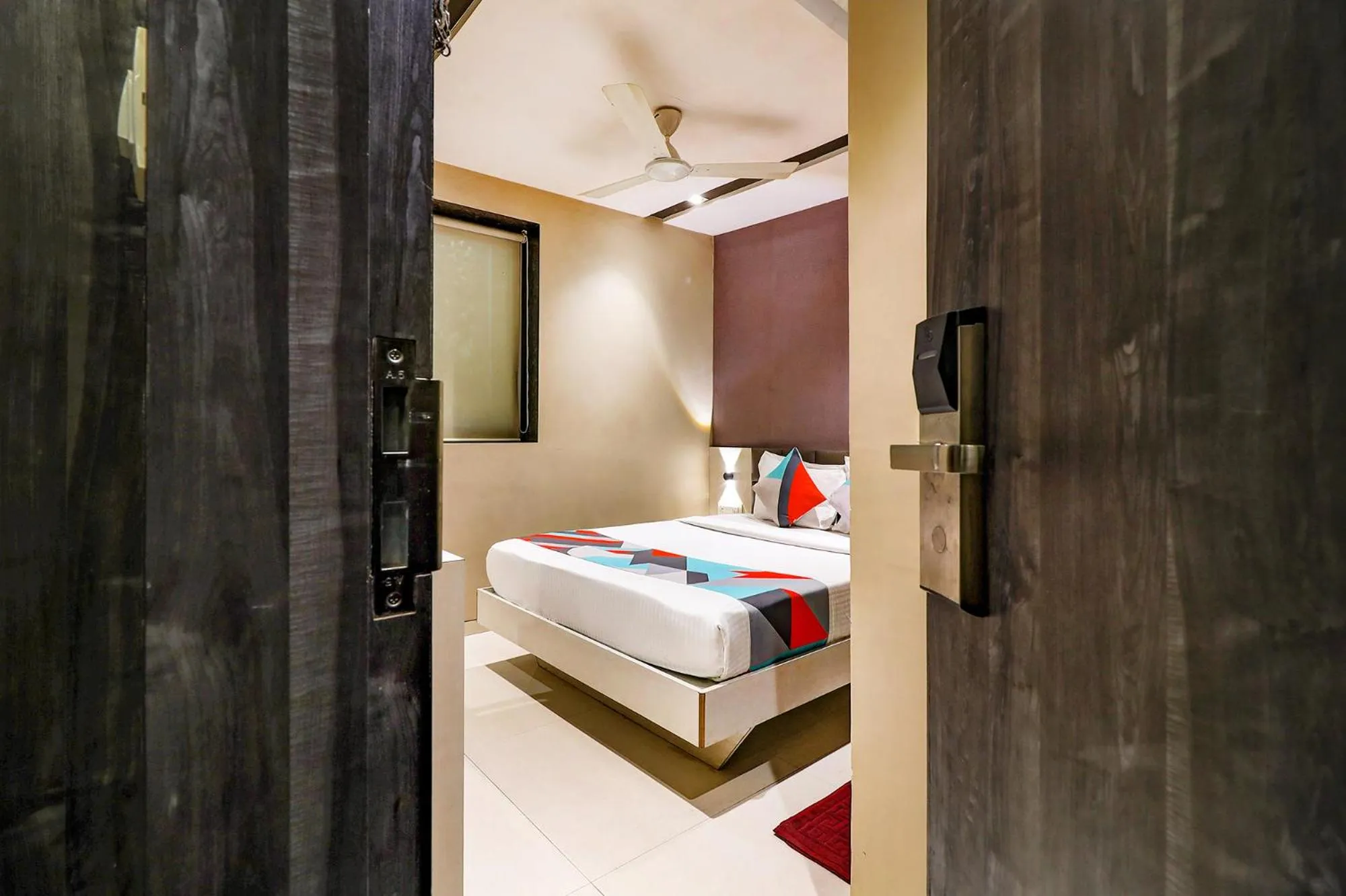 Bedroom, Bed in FabHotel Grand Heritage - Nr BKC