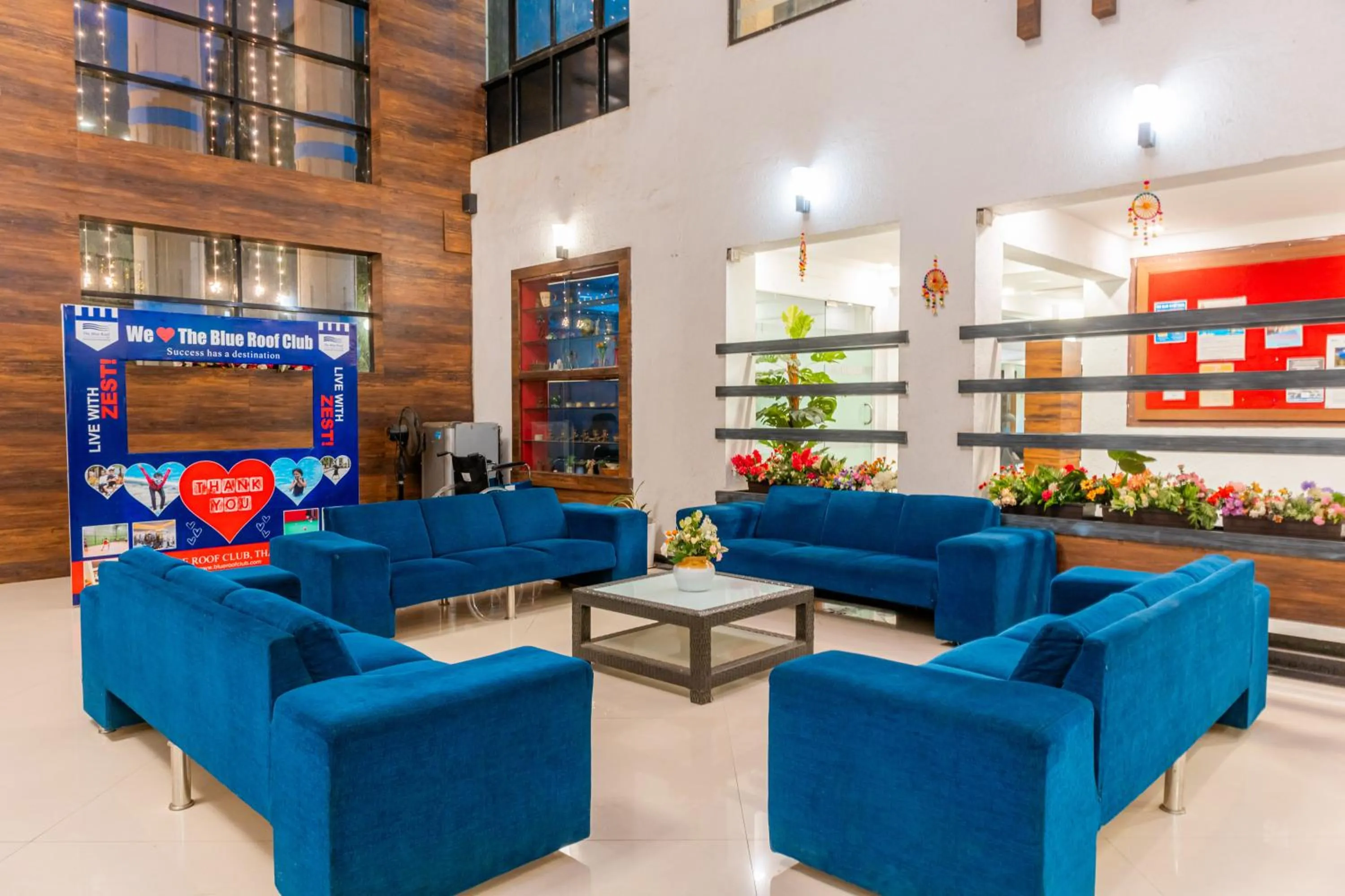 Lobby or reception in Treebo The Blue Roof