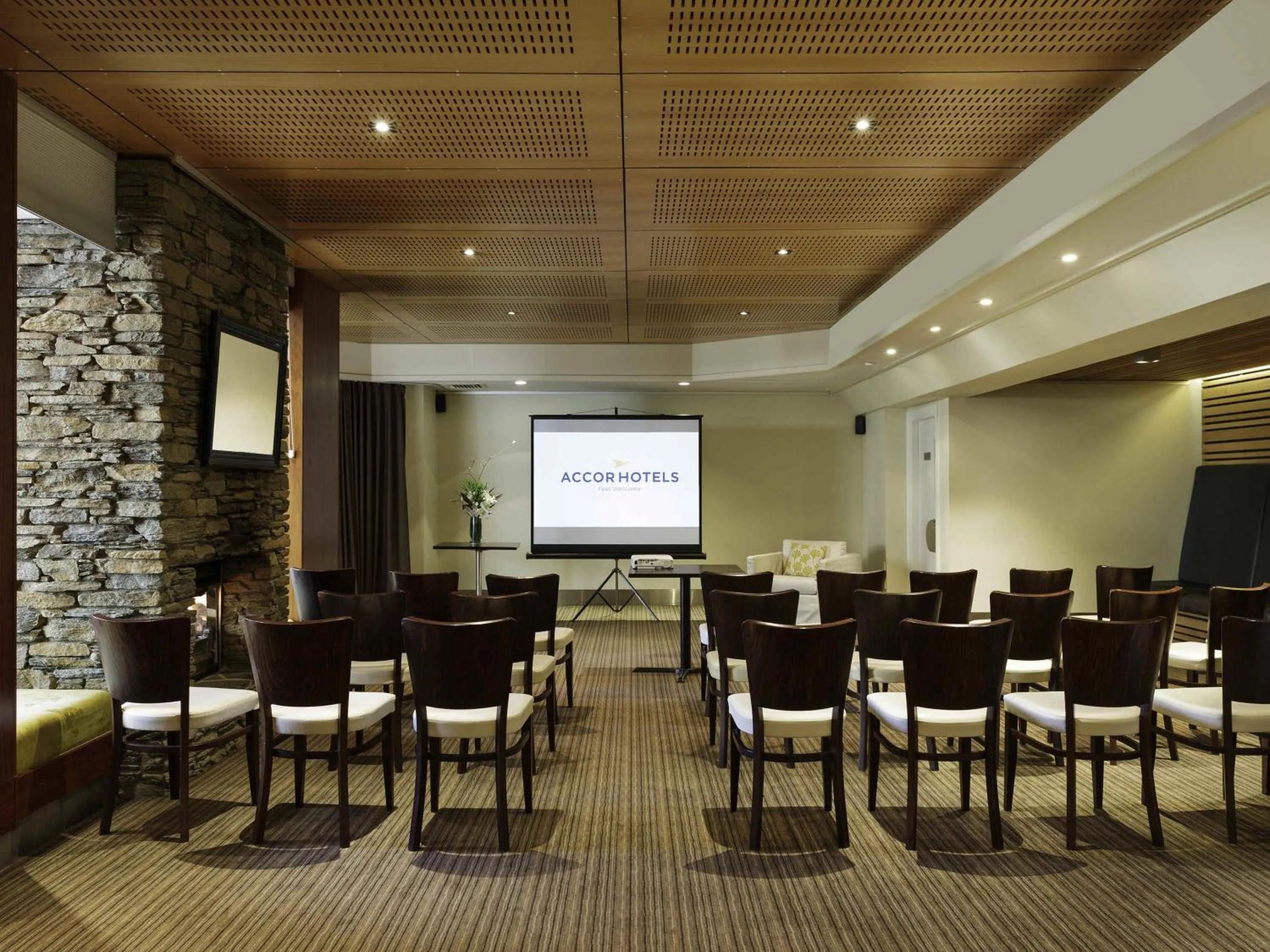 Meeting/conference room in Novotel Queenstown Lakeside