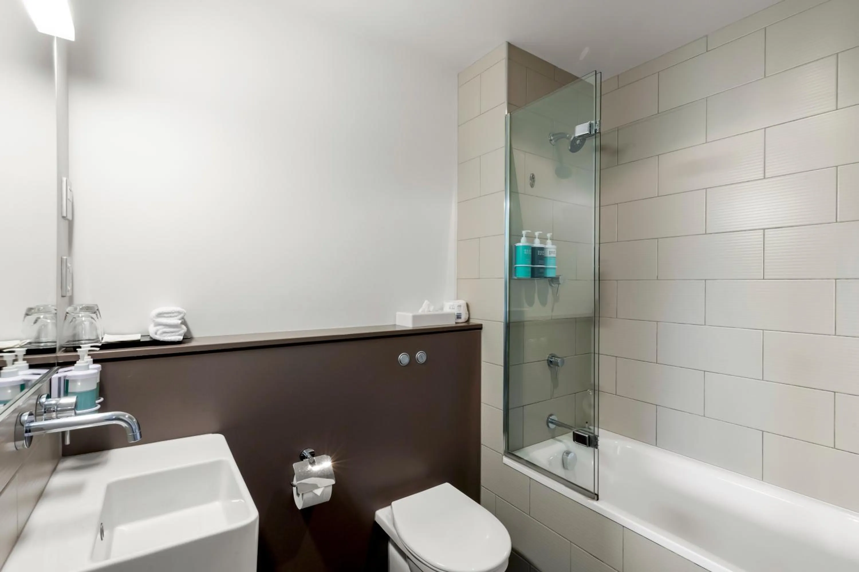 Toilet in Novotel Queenstown Lakeside