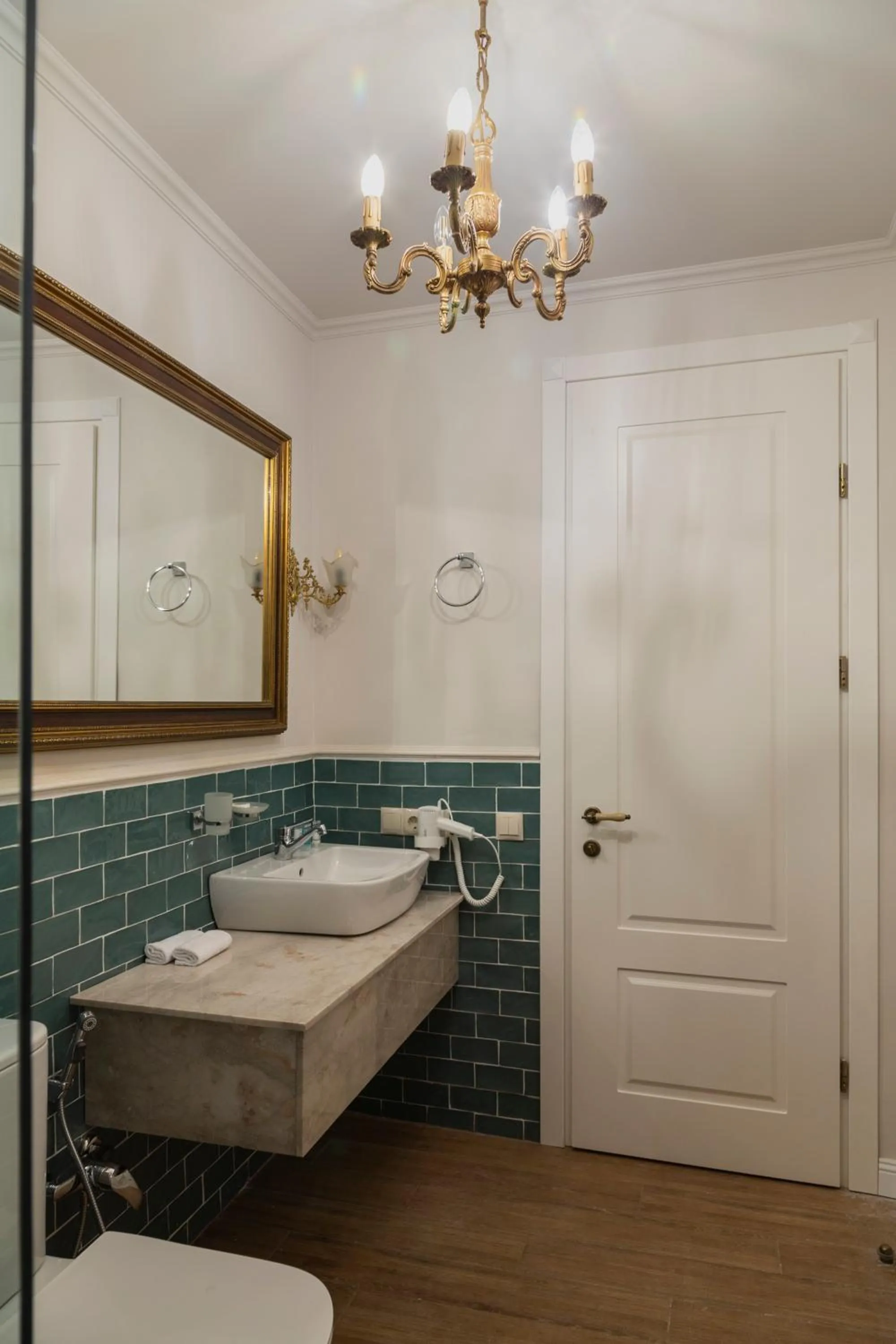 Omart Hotel - Gallery