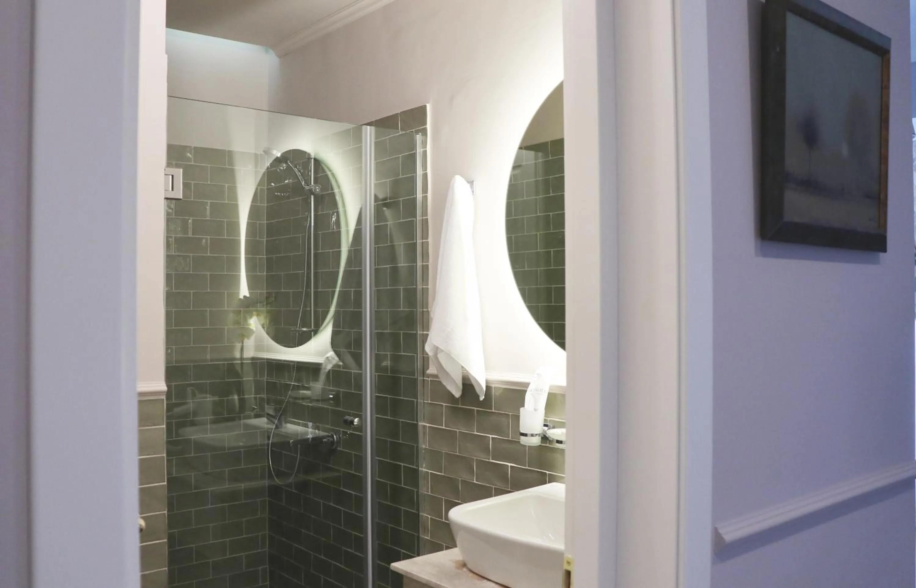 Omart Hotel - Gallery