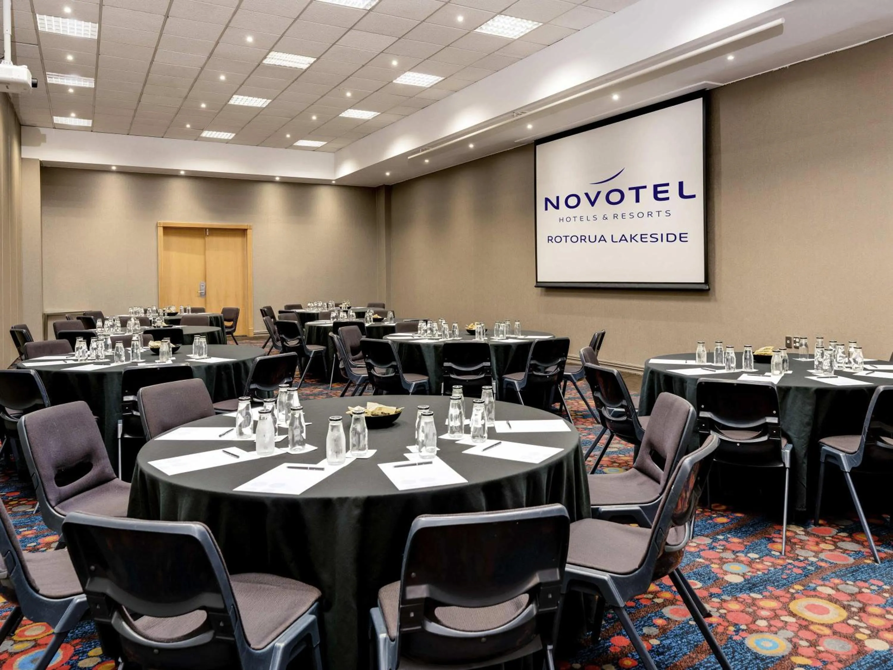 Meeting/conference room in Novotel Rotorua Lakeside