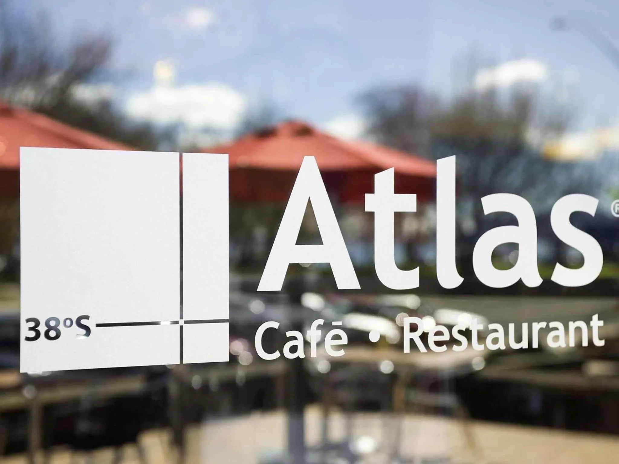 Restaurant/places to eat in Novotel Rotorua Lakeside