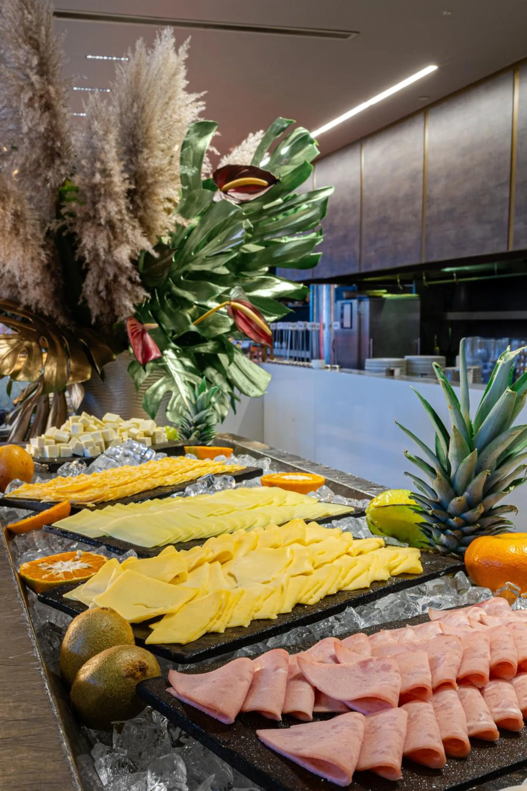 Restaurant/places to eat in Hilton Bogota Corferias