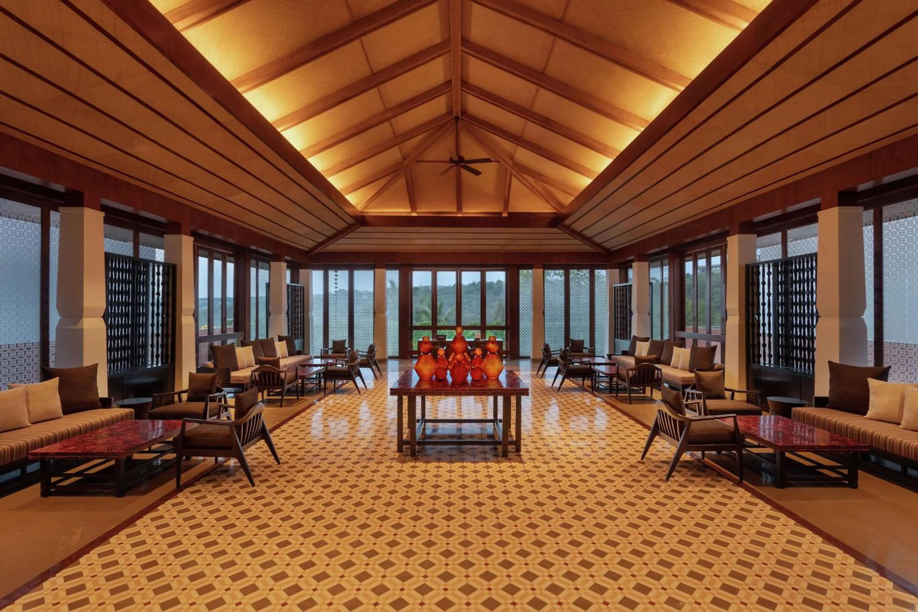 Lobby or reception in Hilton Goa Resort Candolim