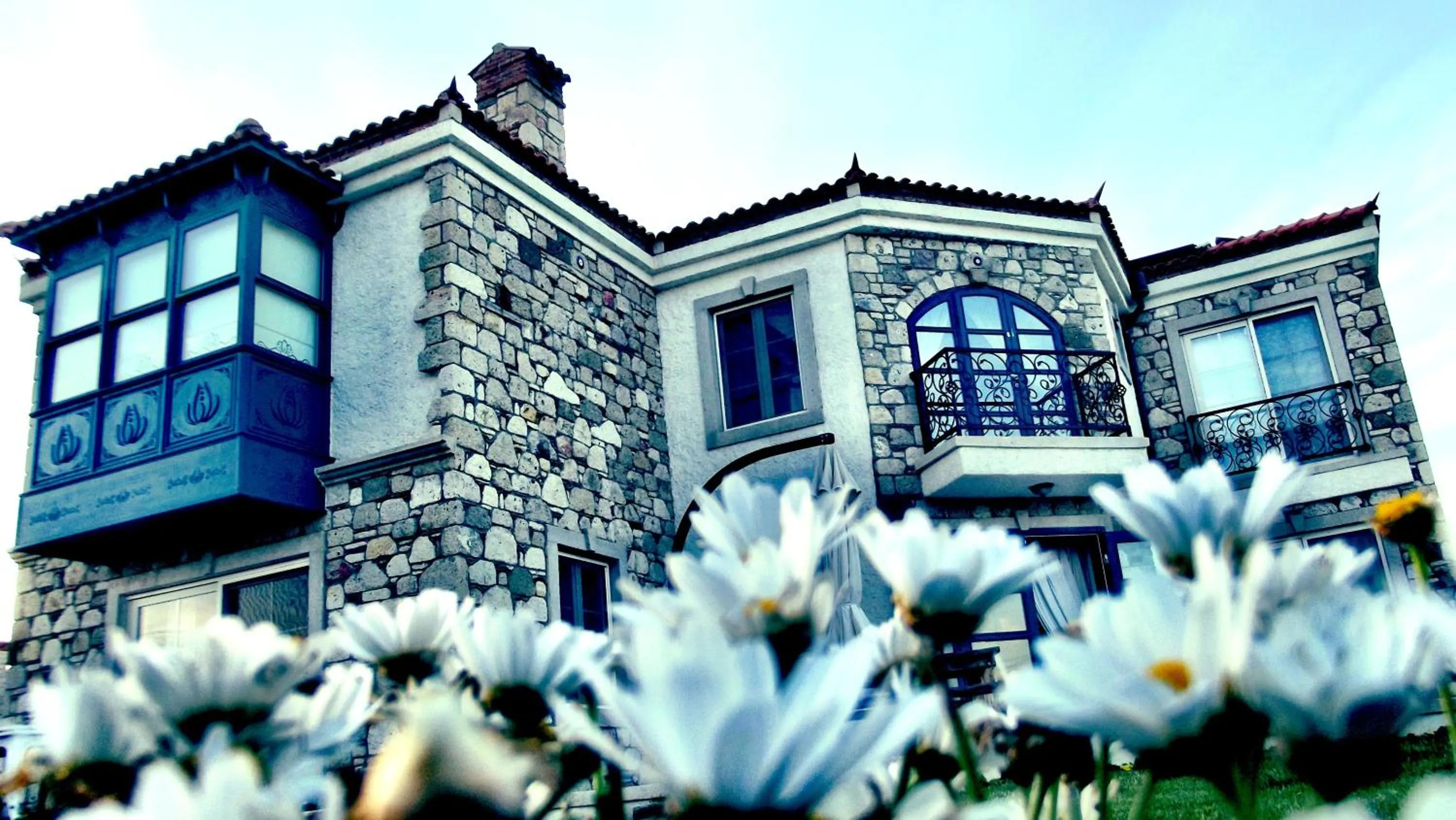 Facade/entrance in Alaçatı Sultan Konak Butik Otel ℳℛ Luxury Concept
