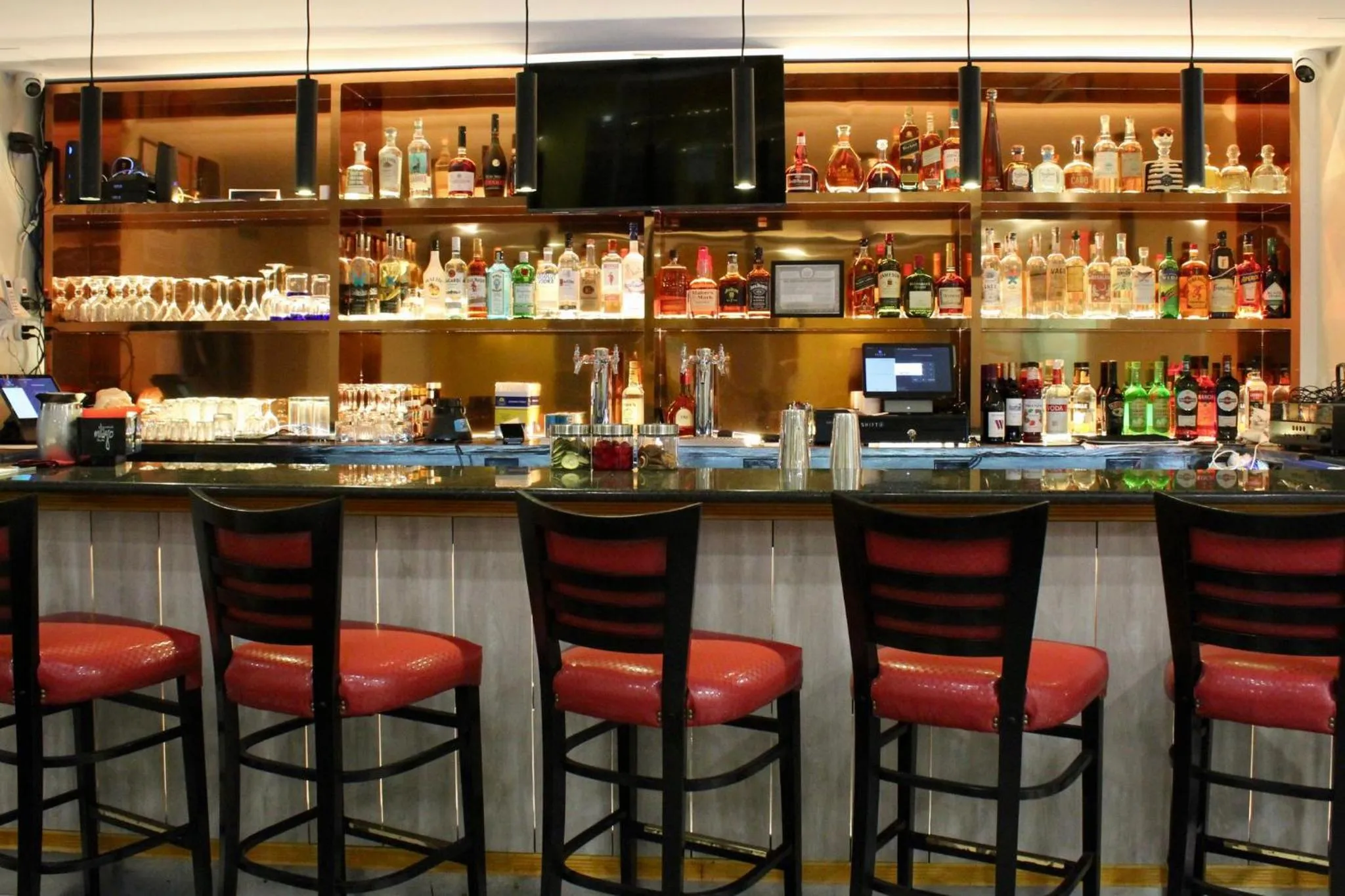 Restaurant/places to eat in Holiday Inn Lower East Side by IHG