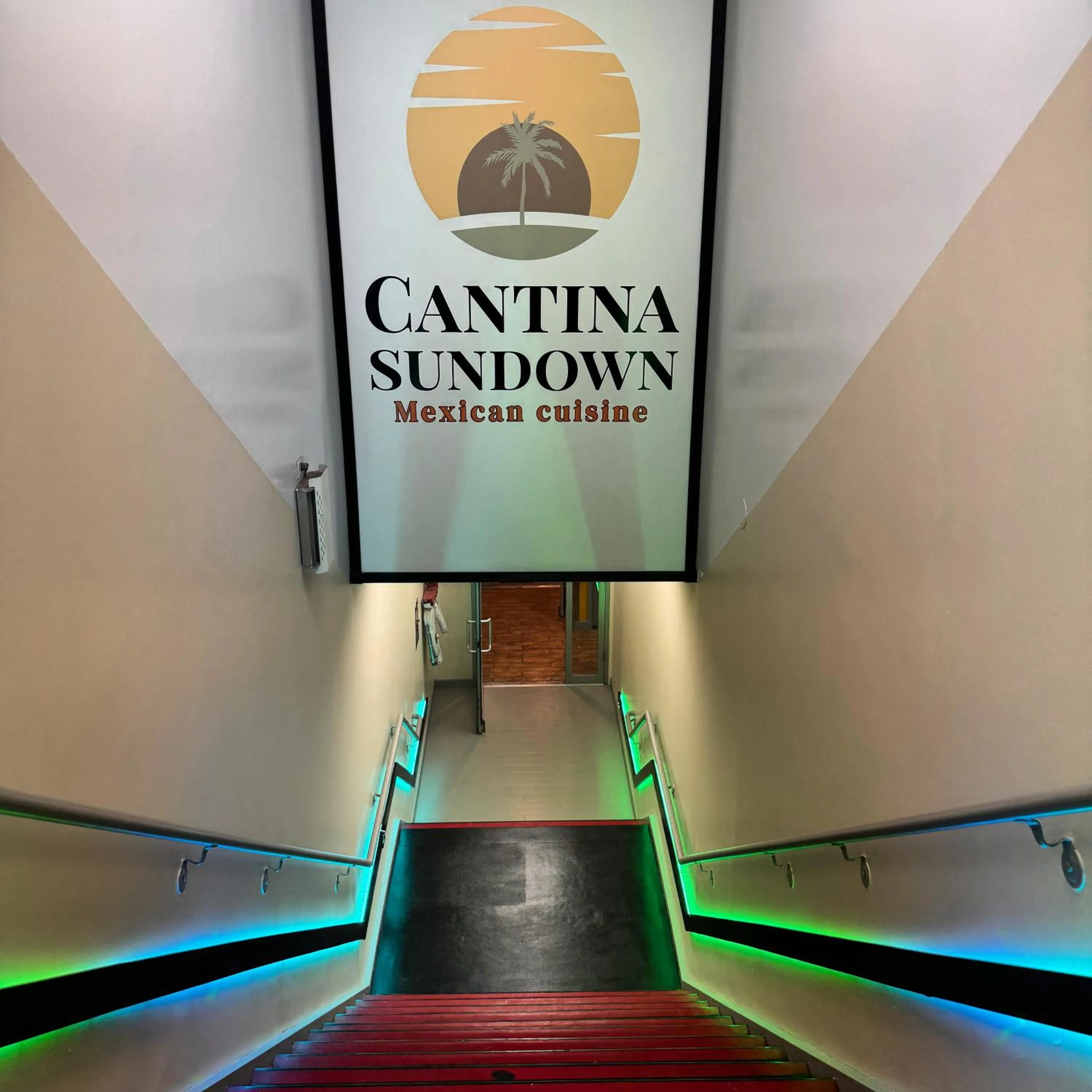 Restaurant/places to eat in Holiday Inn Lower East Side by IHG