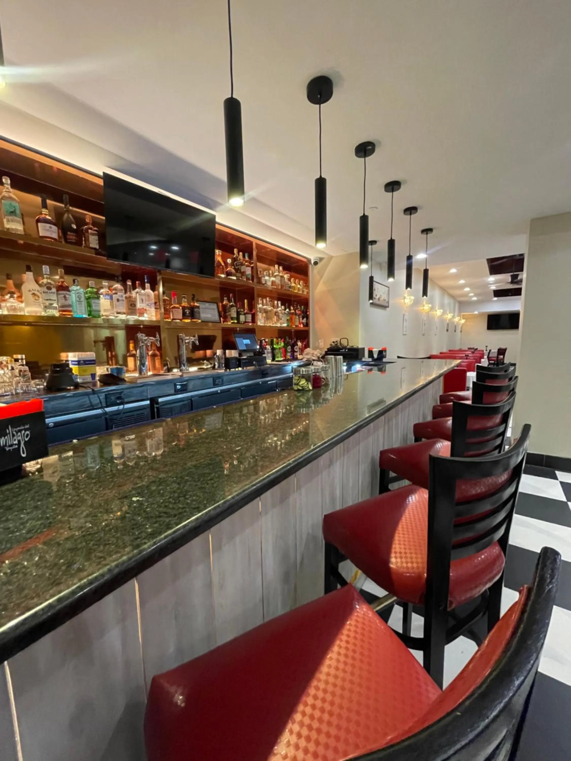 Restaurant/places to eat in Holiday Inn Lower East Side by IHG