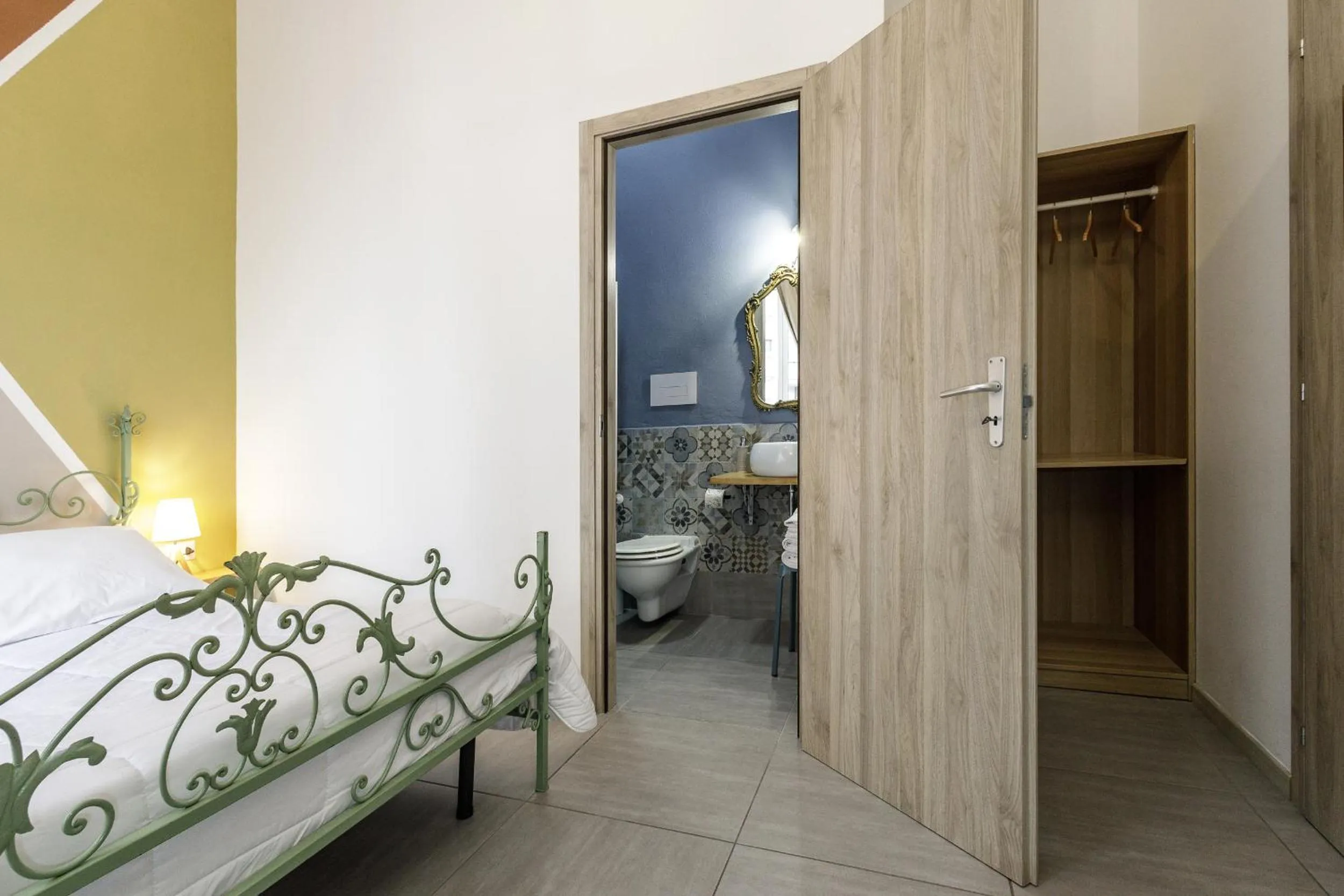 Photo of the whole room, Bed in Civico13