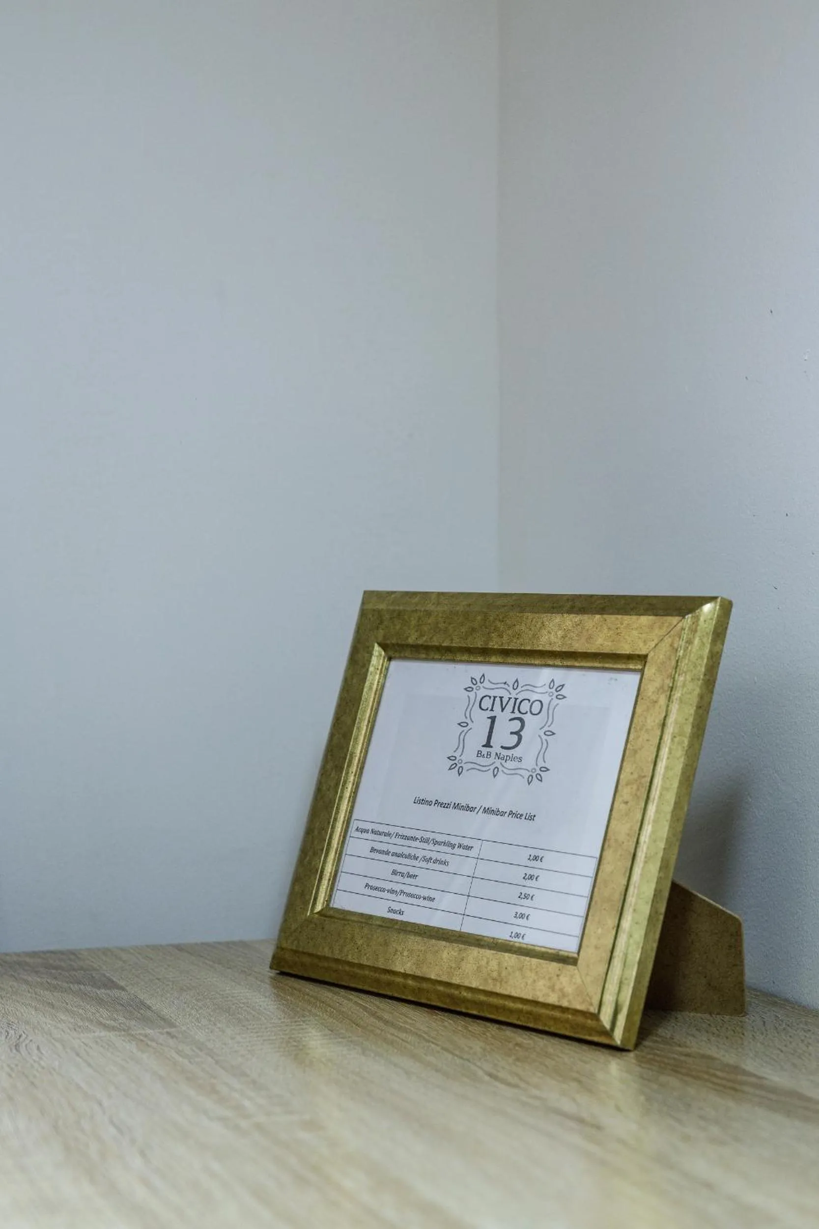 Text overlay in Civico13