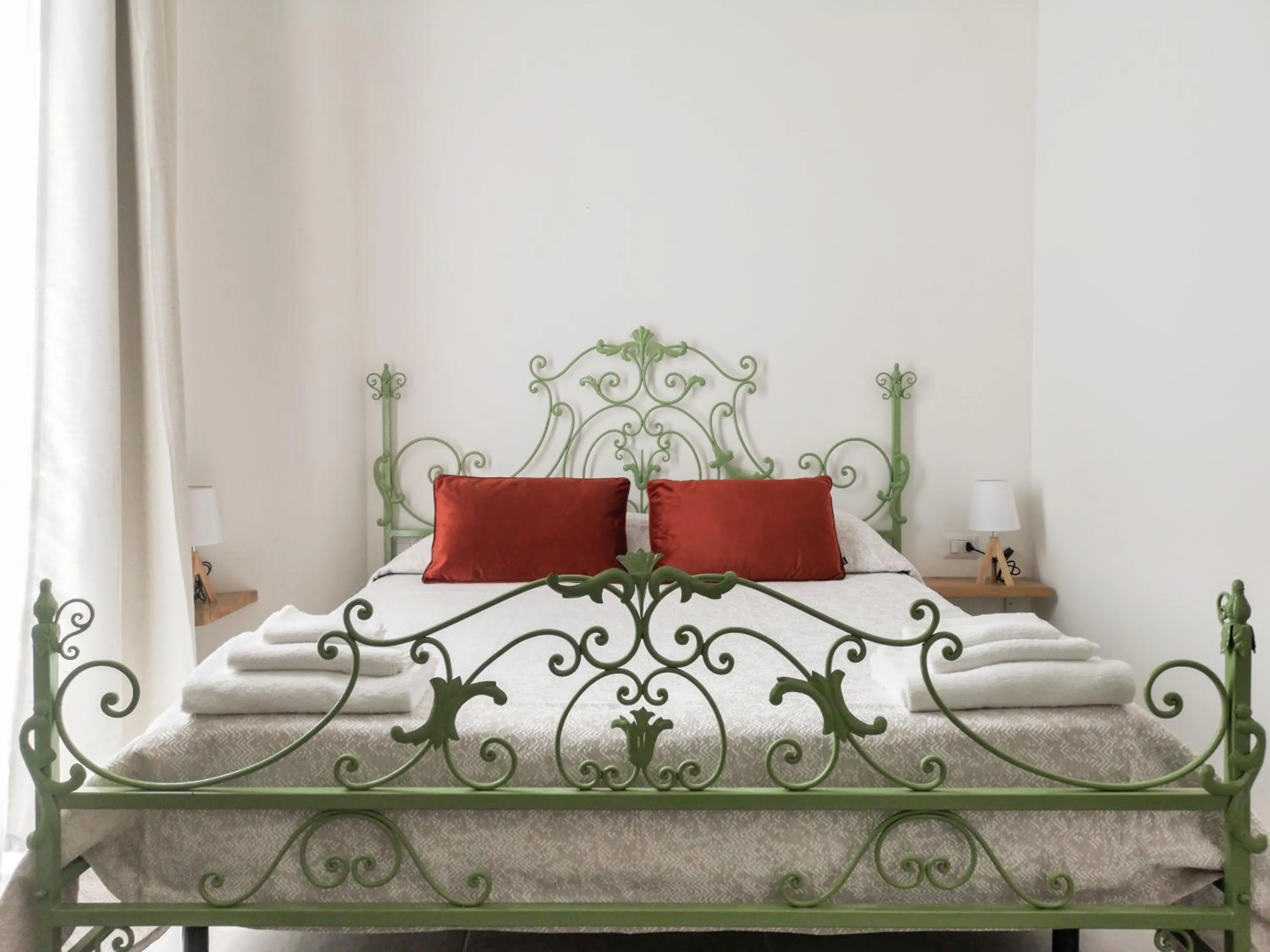 Photo of the whole room, Bed in Civico13