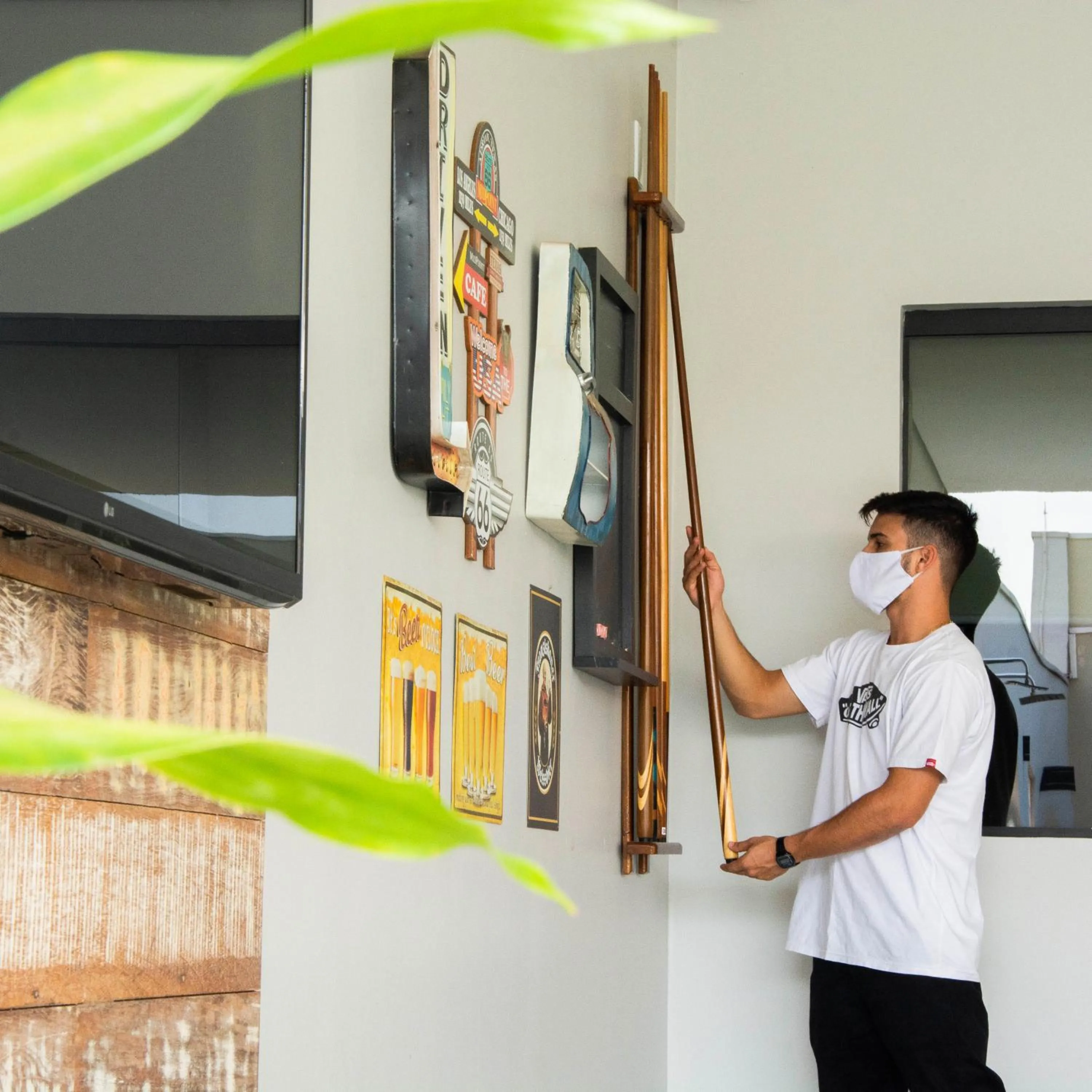 Billiard in Golden Plaza Hotel