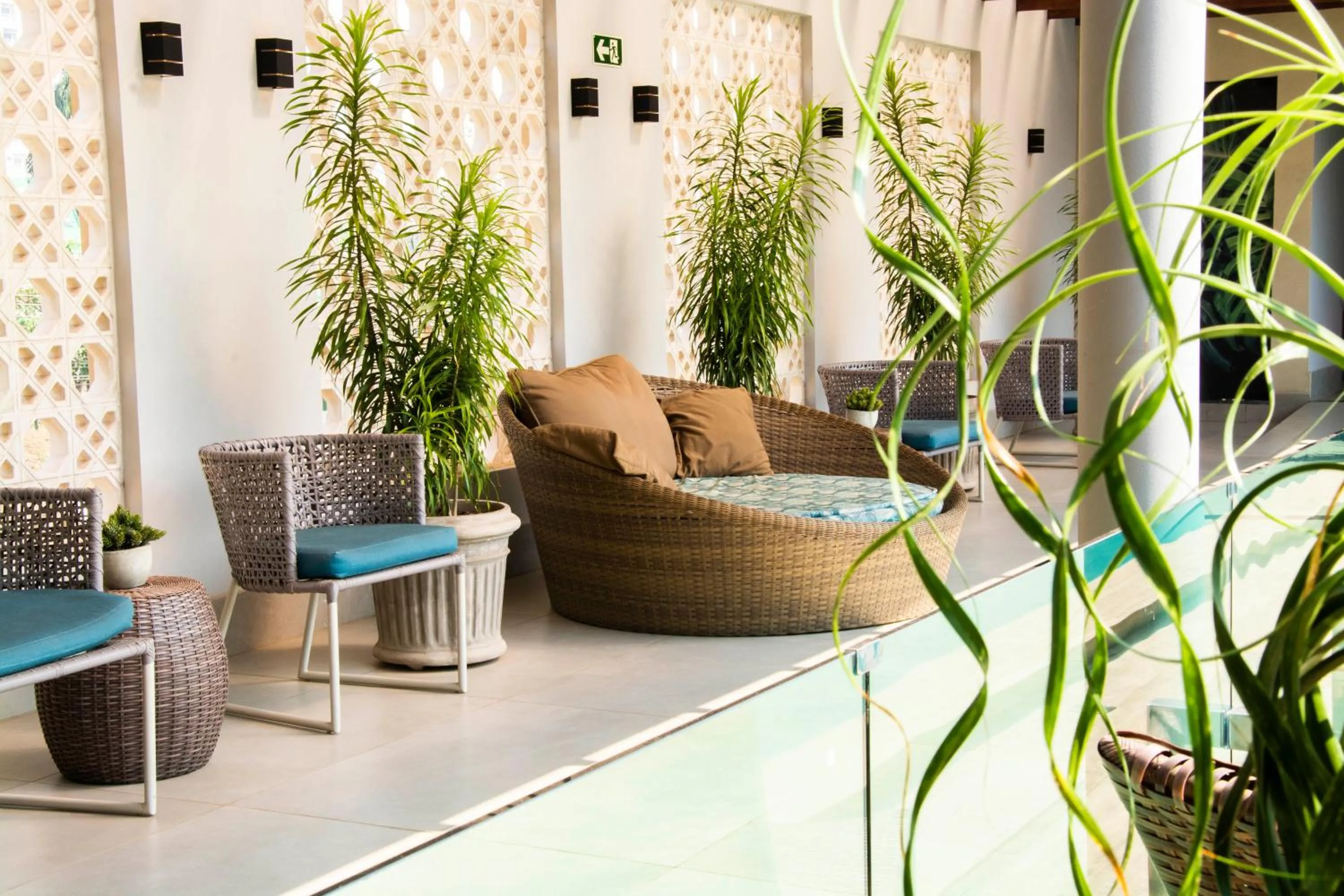 Swimming pool in Golden Plaza Hotel