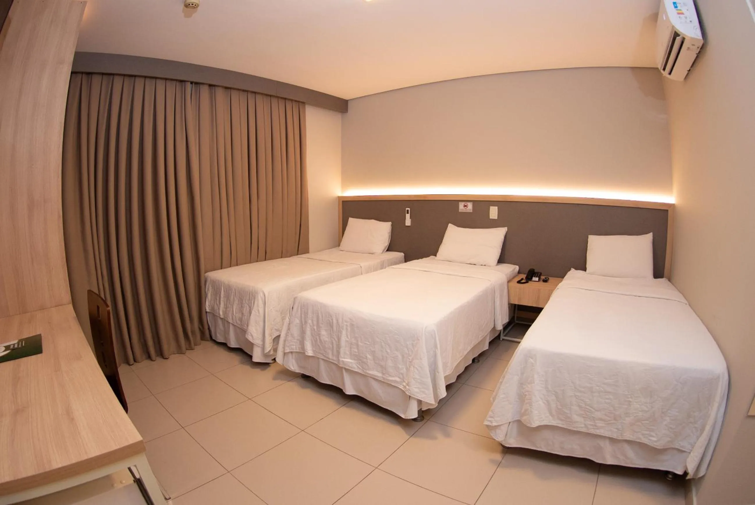 Bedroom, Bed in Golden Plaza Hotel