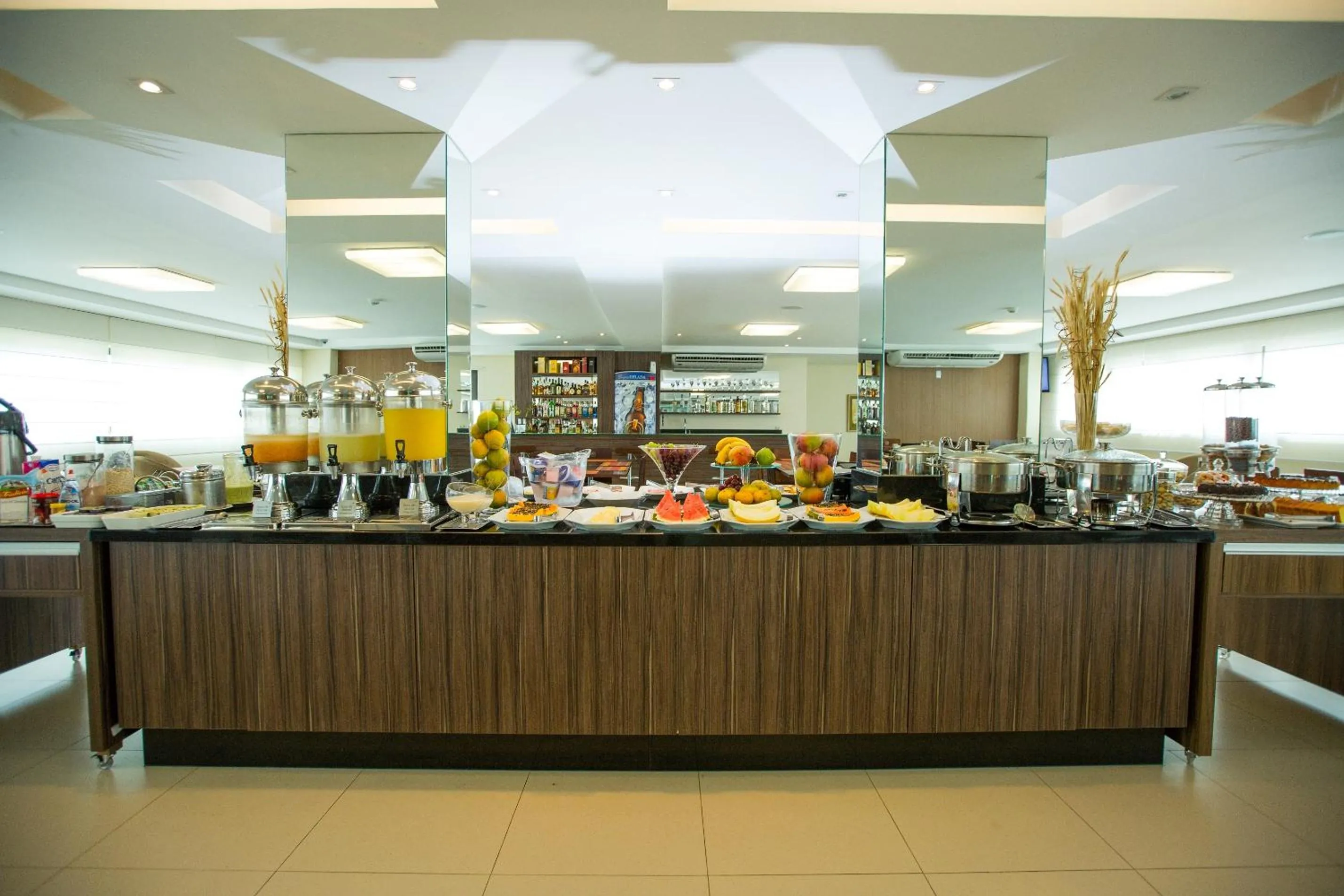 Food and drinks in Golden Plaza Hotel