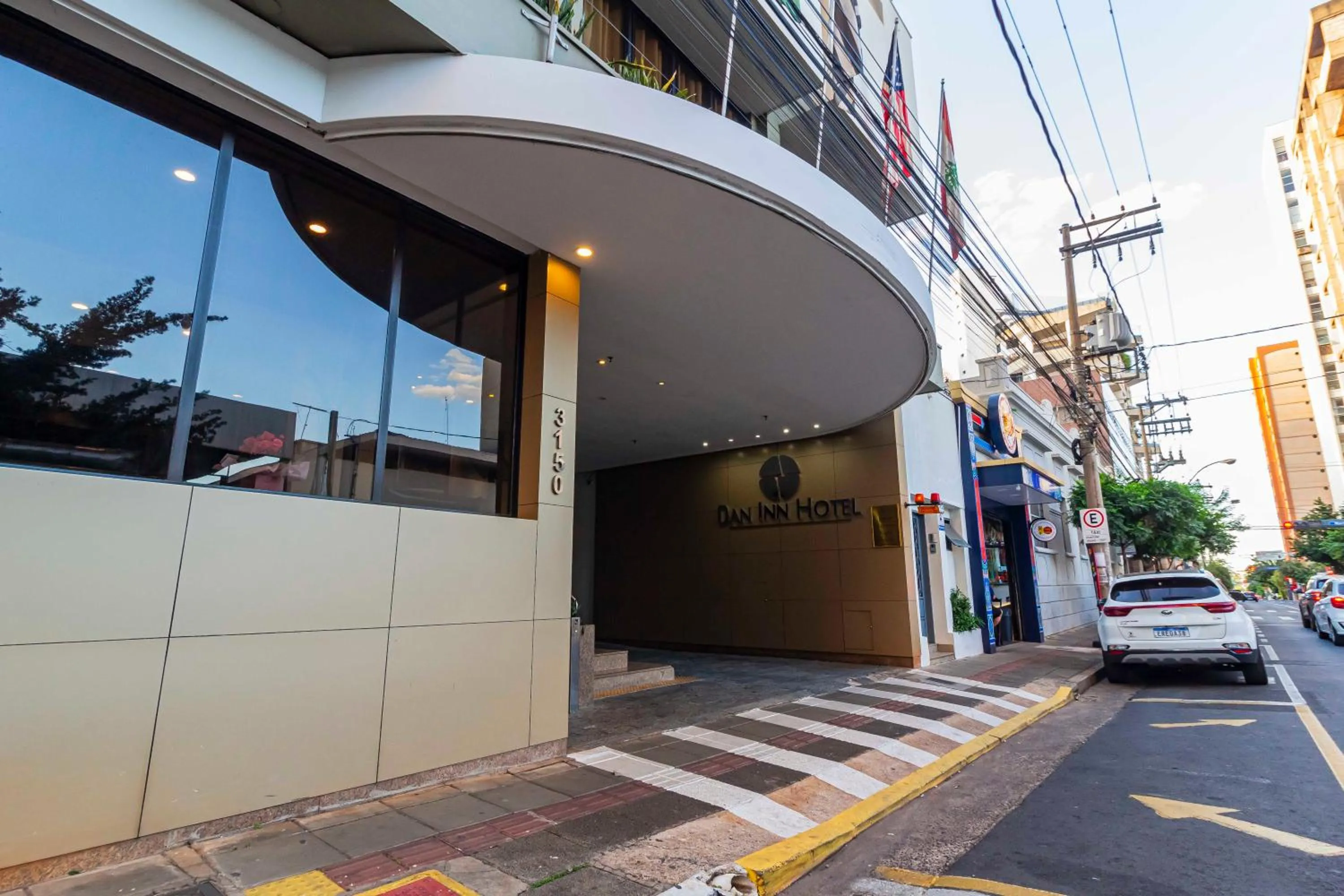 Facade/entrance in Hotel Dan Inn São José do Rio Preto by Nacional Inn