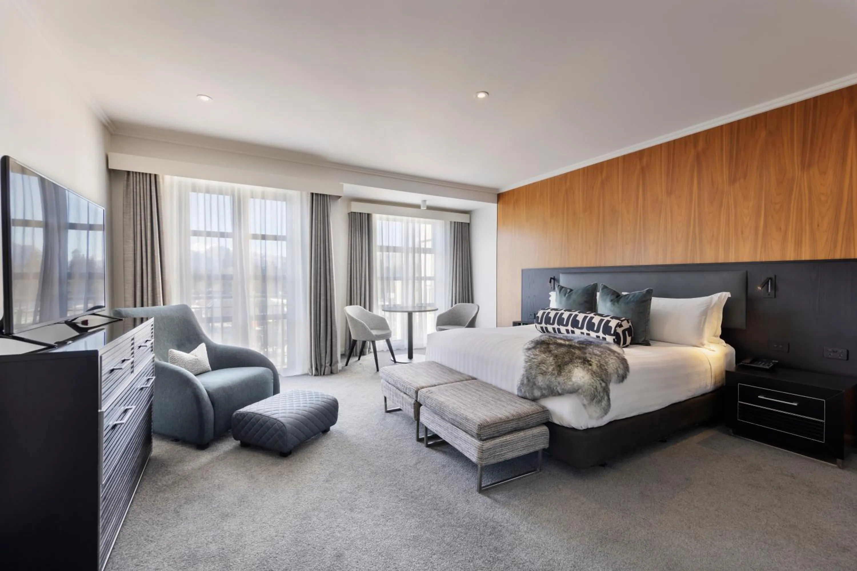 Bed in Sofitel Queenstown Hotel & Spa