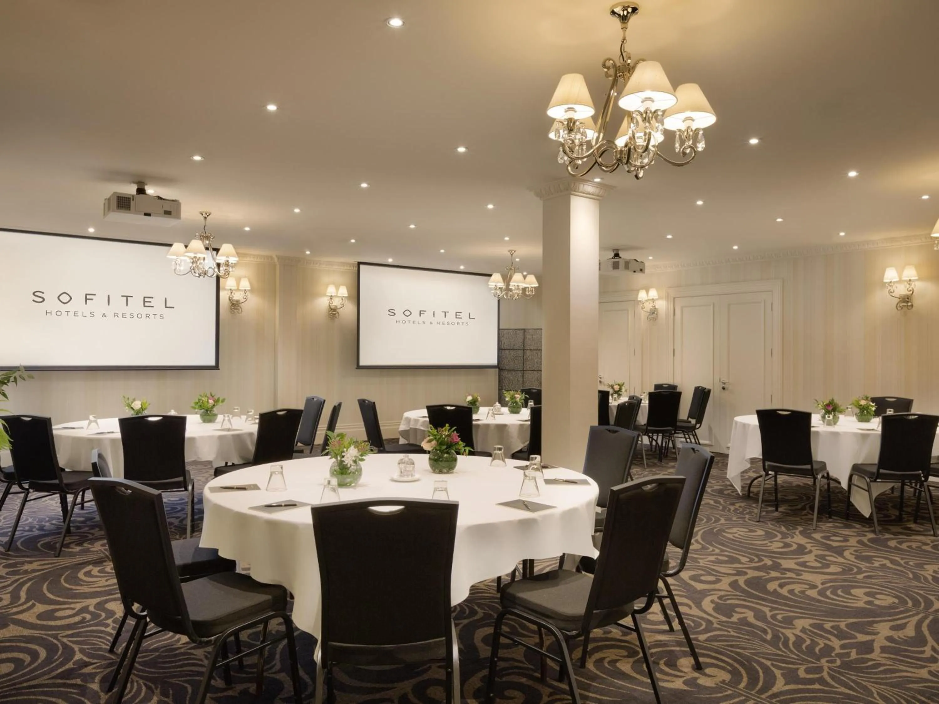 Meeting/conference room in Sofitel Queenstown Hotel & Spa