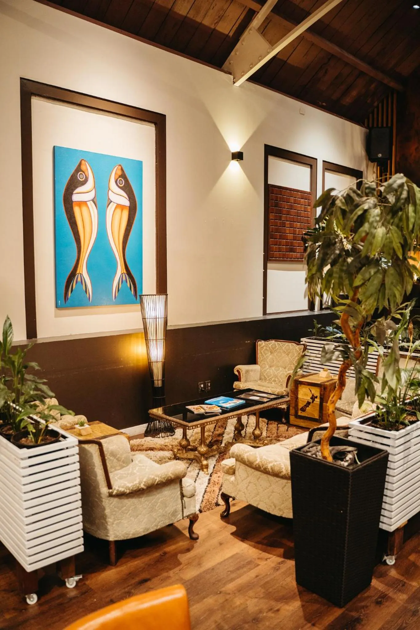 Seating area in Auckland City Hotel - Hobson St