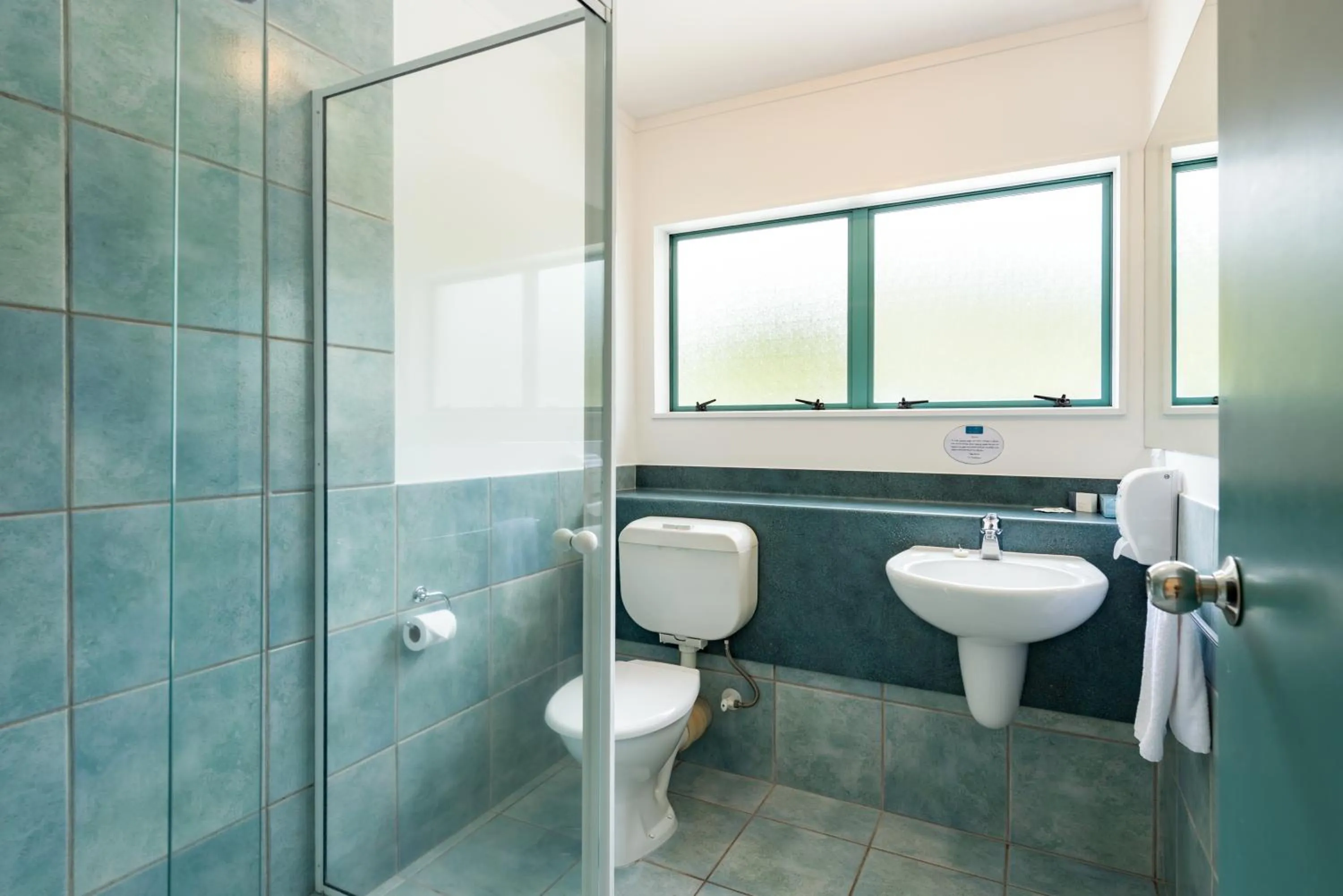 Shower in Te Tiriti Motel