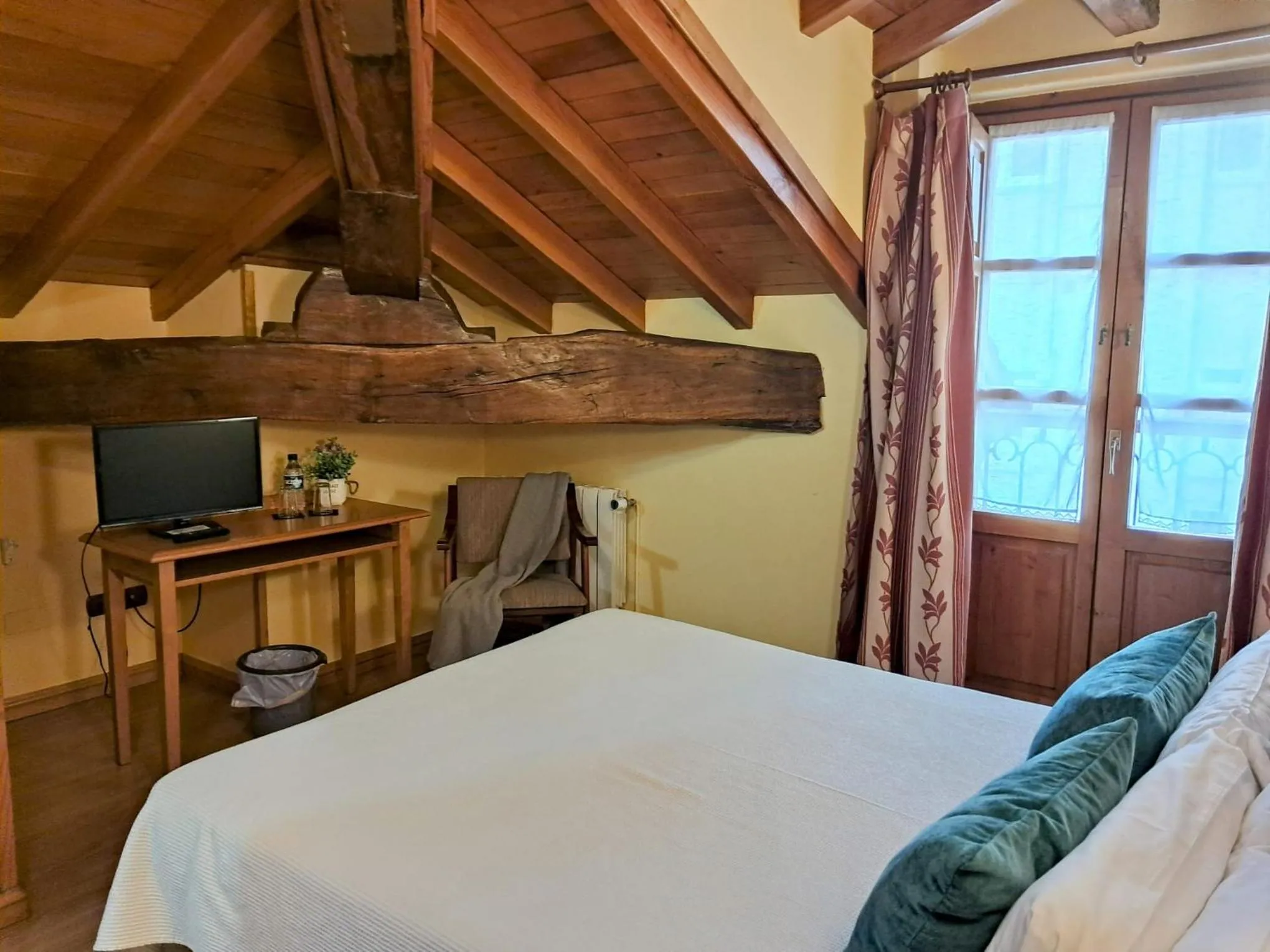 Bed in Hotel San Roque