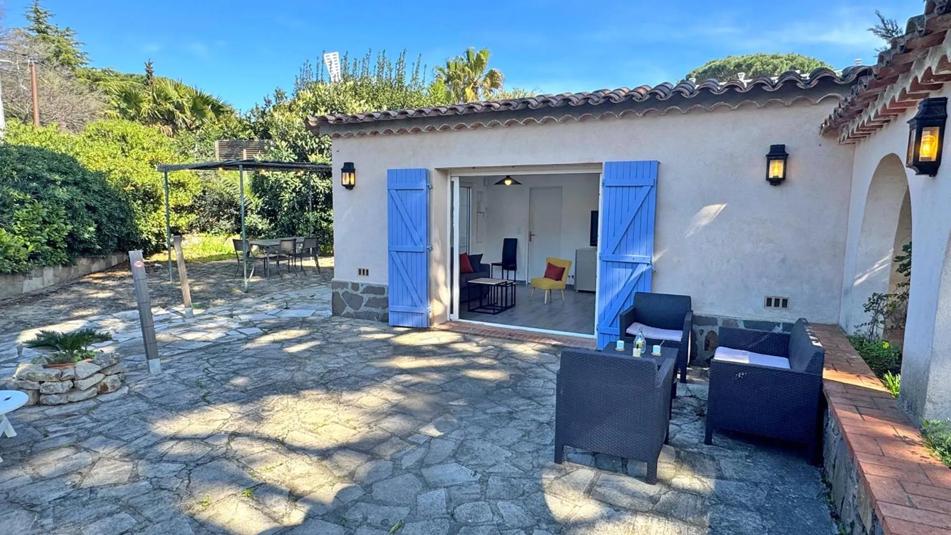 Patio in Villa Rico