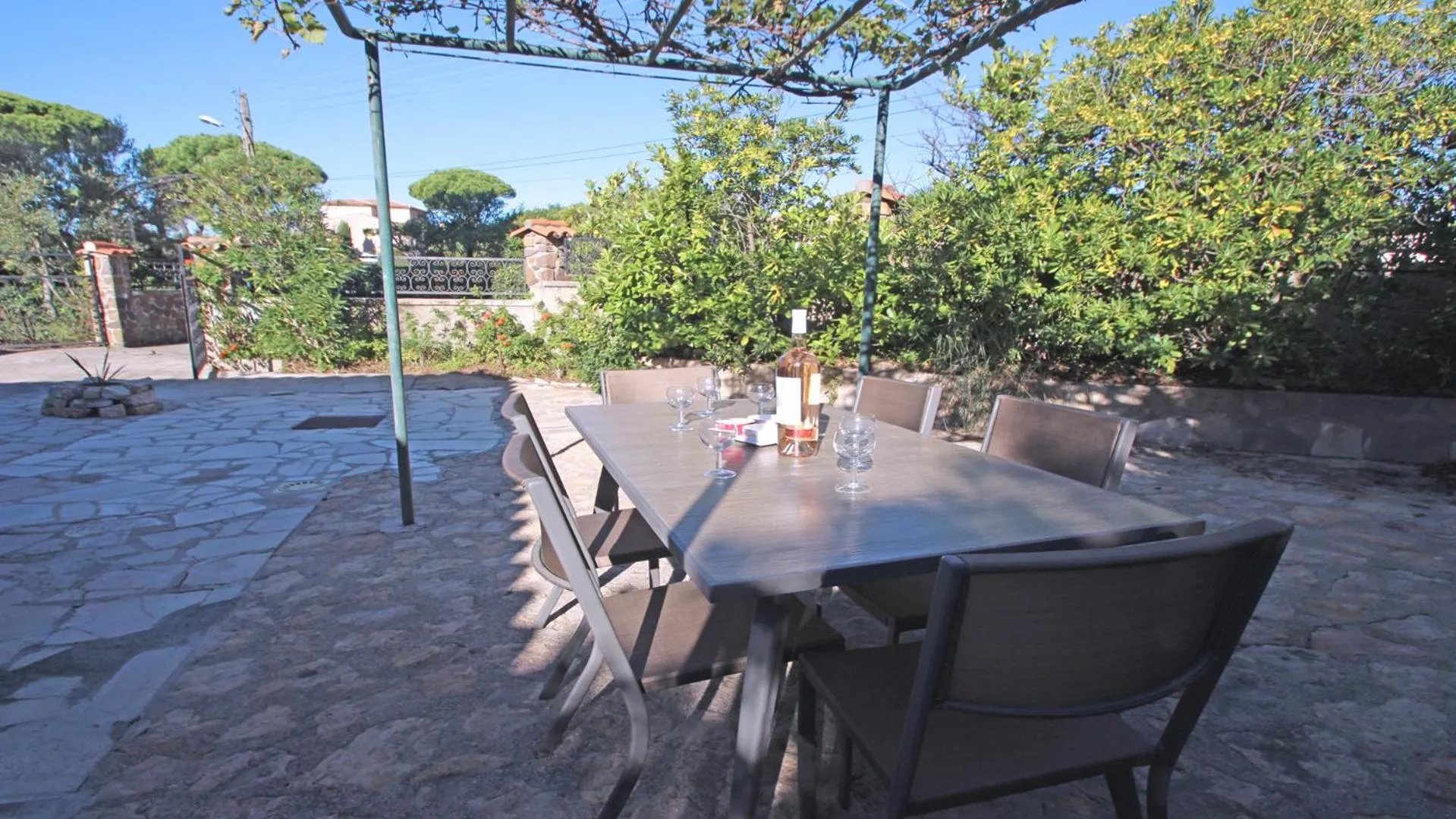 Patio in Villa Rico