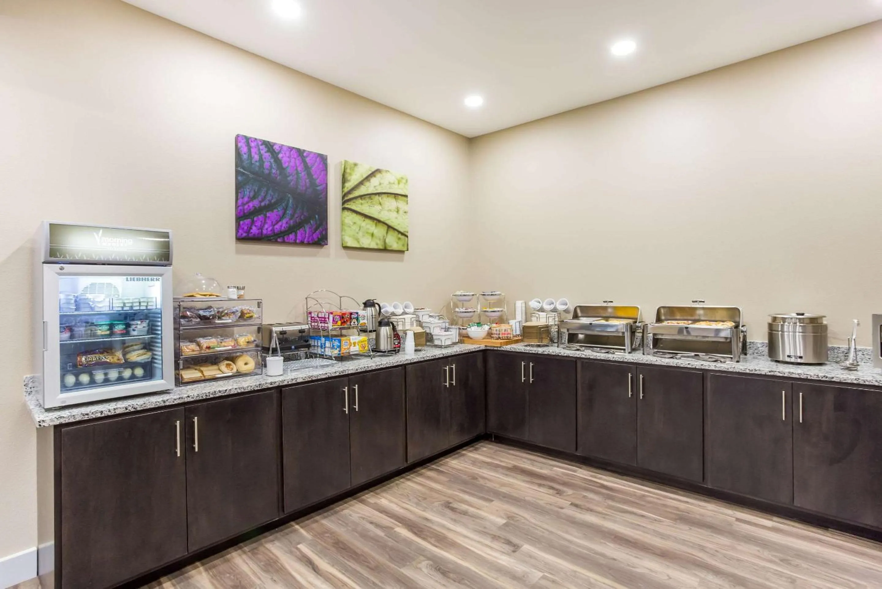 Restaurant/places to eat in Sleep Inn Logan Ohio-Hocking Hills