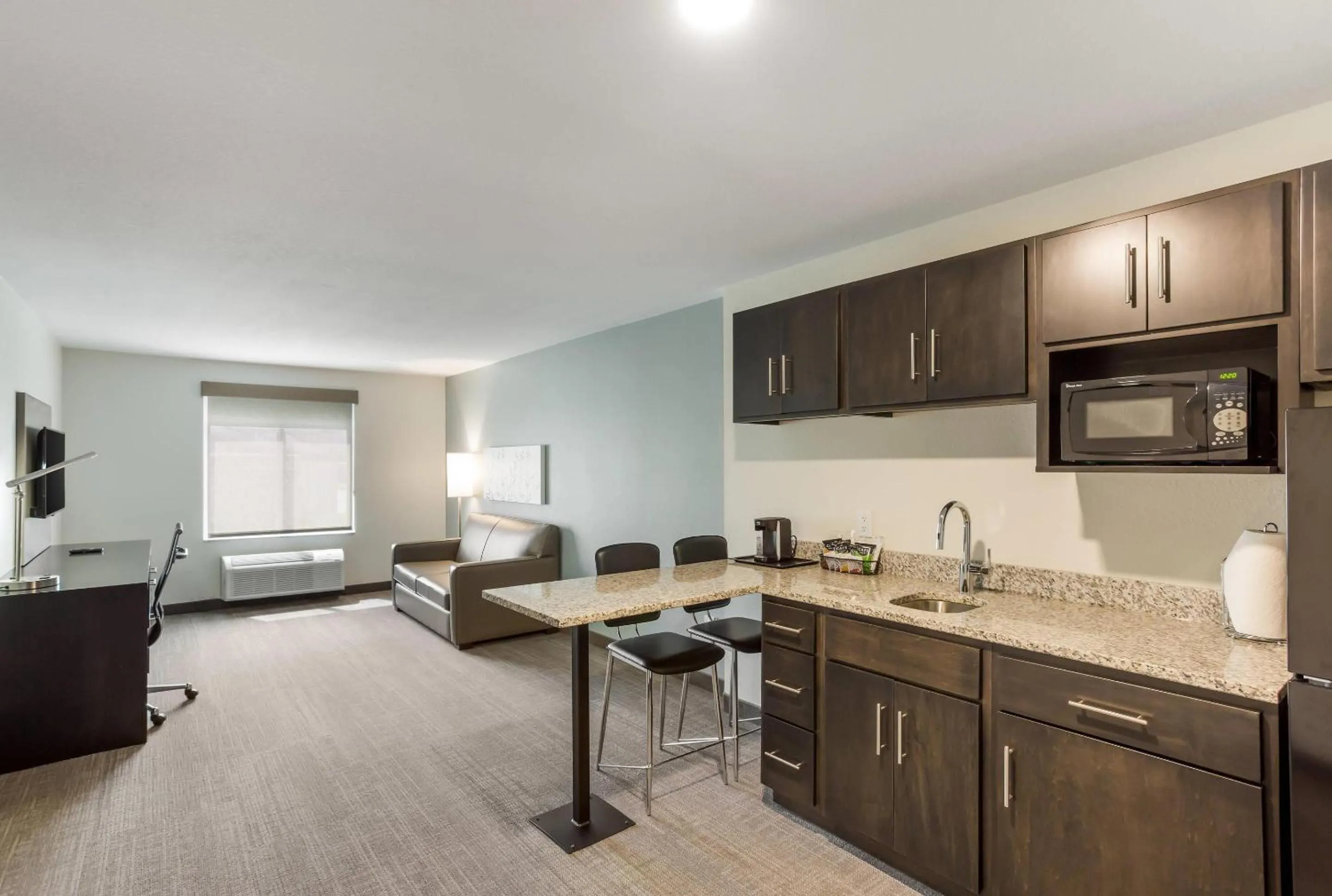 Bedroom in MainStay Suites Logan Ohio-Hocking Hills